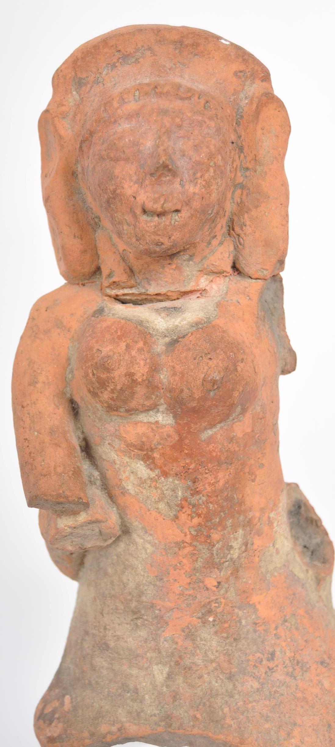 AZTEC TERRACOTTA FEMALE FIGURE - Image 5 of 5