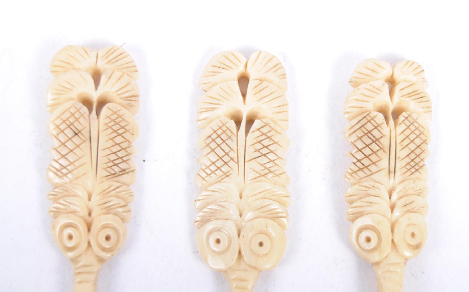 SET OF THREE CARVED MAORI BONE SPOONS - Image 2 of 4