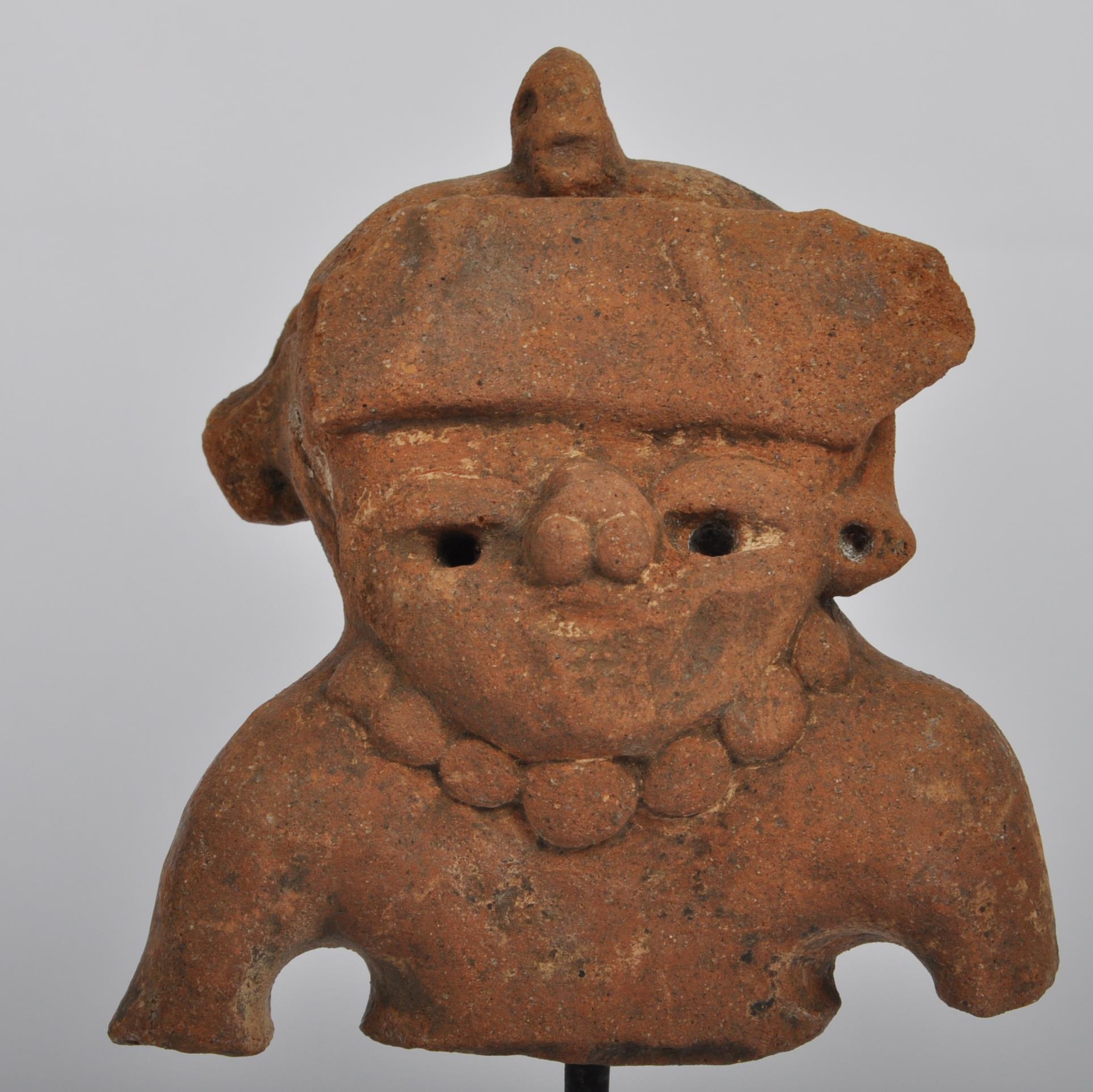 PRE COLUMBIAN FIGURE ON STAND - Image 5 of 5
