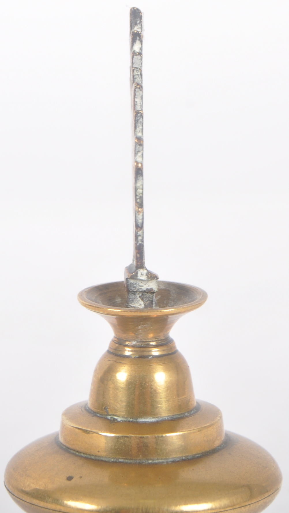 EARLY 20TH CENTURY PERSIAN BRASS KOHL POT - Image 6 of 8