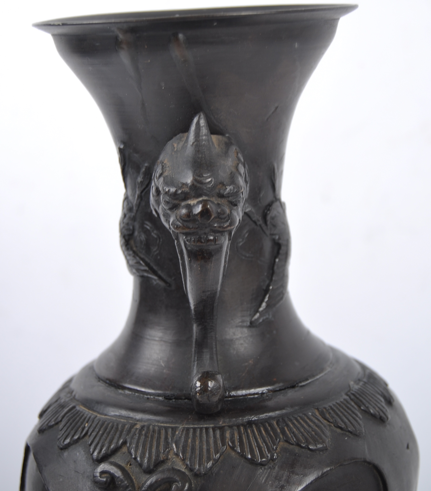 19TH CENTURY JAPANESE MEIJI BRONZE VASE - Image 5 of 7