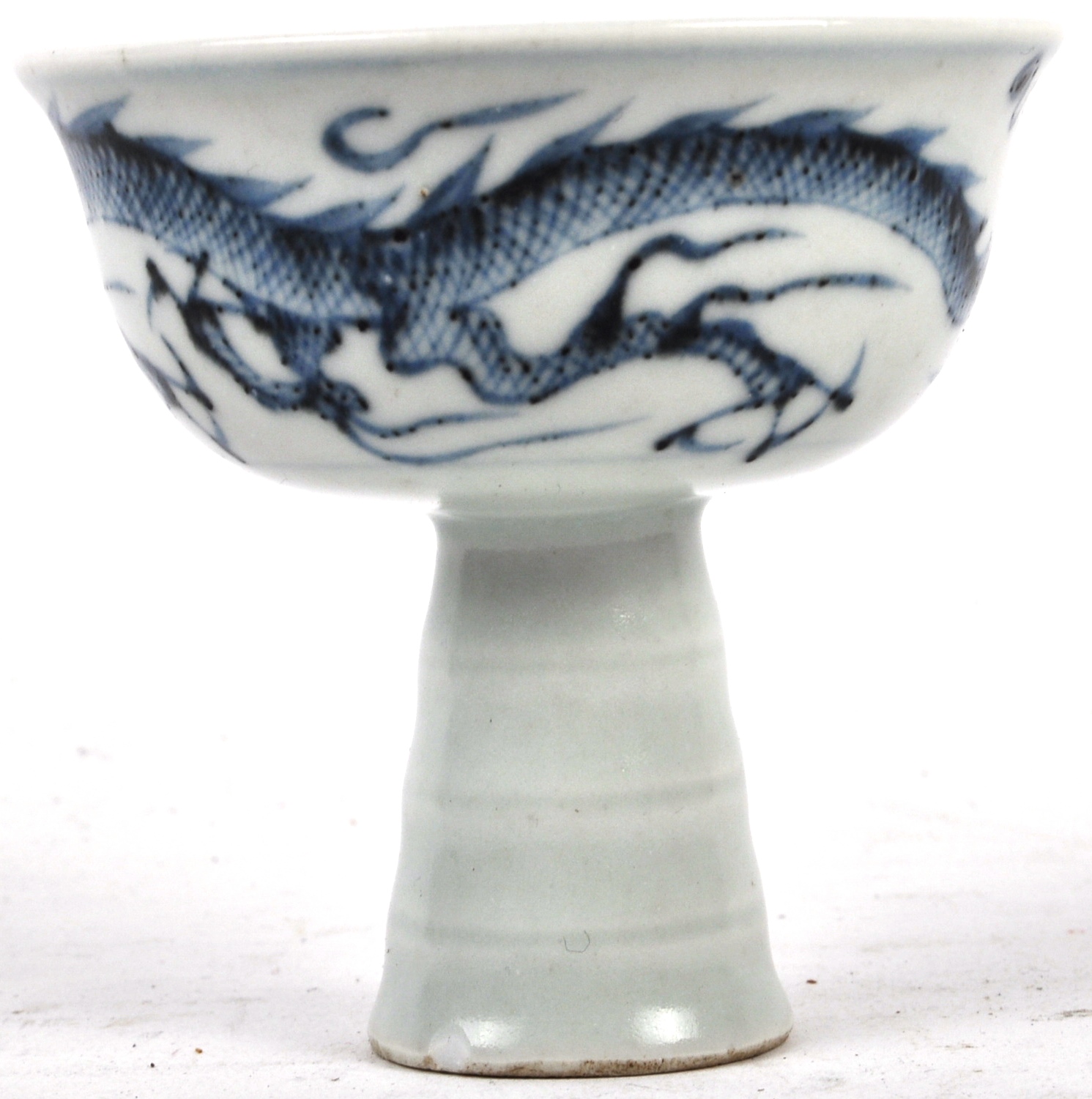 CHINESE BLUE & WHITE FOOTED BOWL WITH DRAGONS - Image 4 of 7