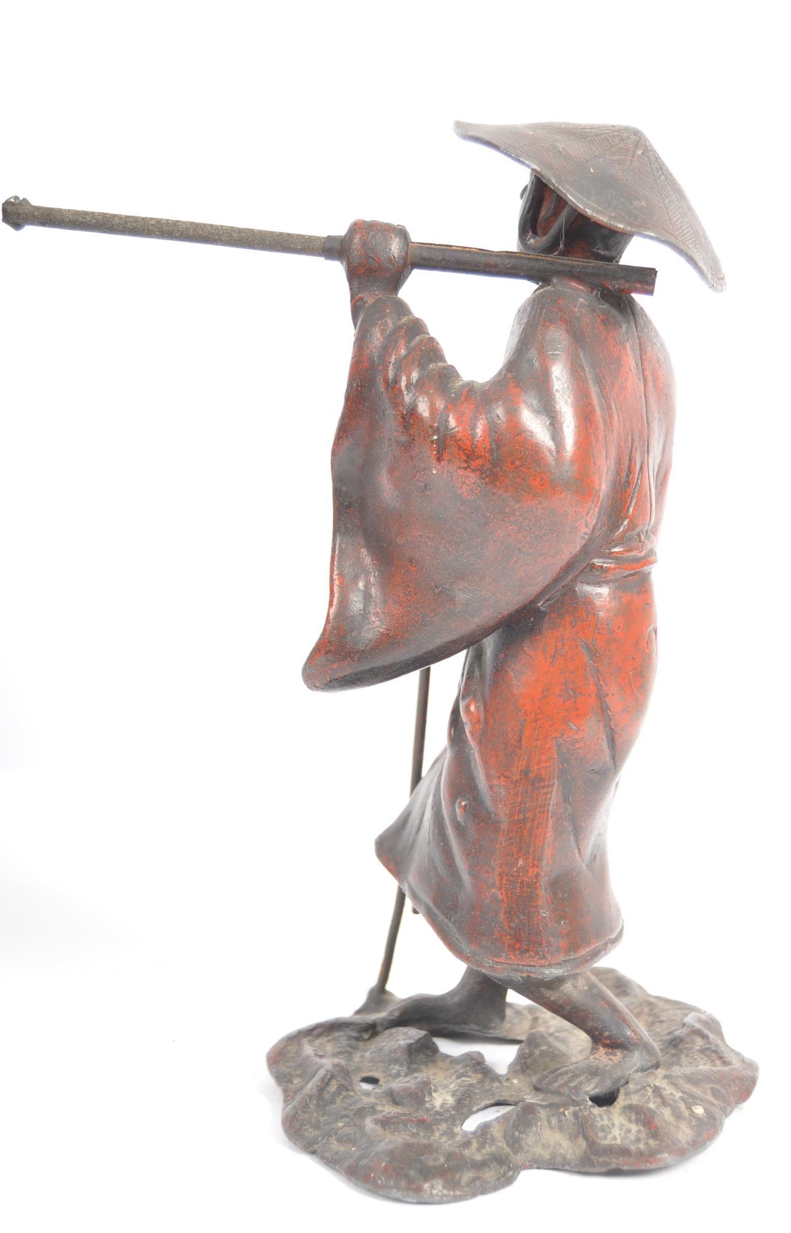 EARLY 20TH CENTURY CHINESE BRONZE FIGURINE - Image 4 of 6