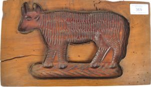 19TH CENTURY TREEN GINGERBREAD MOULD