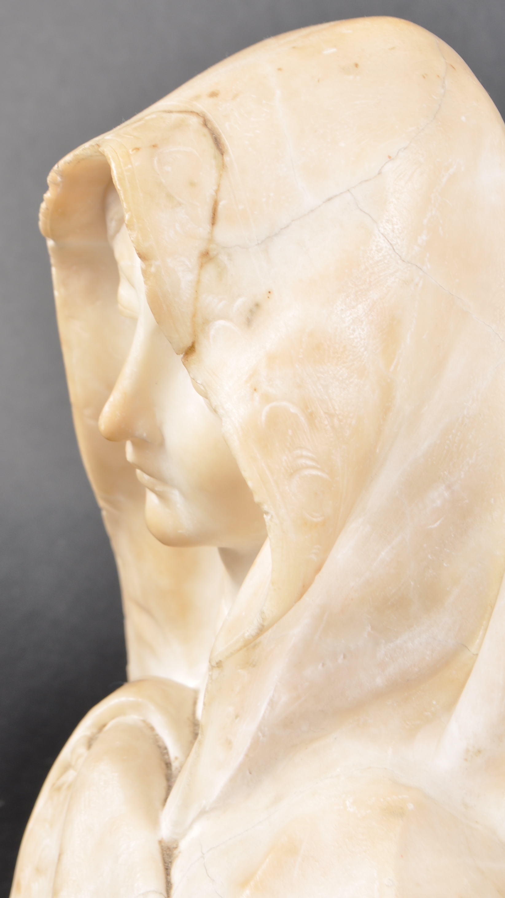 WITHDRAWN FROM SALE 19TH CENTURY WHITE MARBLE ALABASTER FIGURE OF MARY - Image 2 of 3