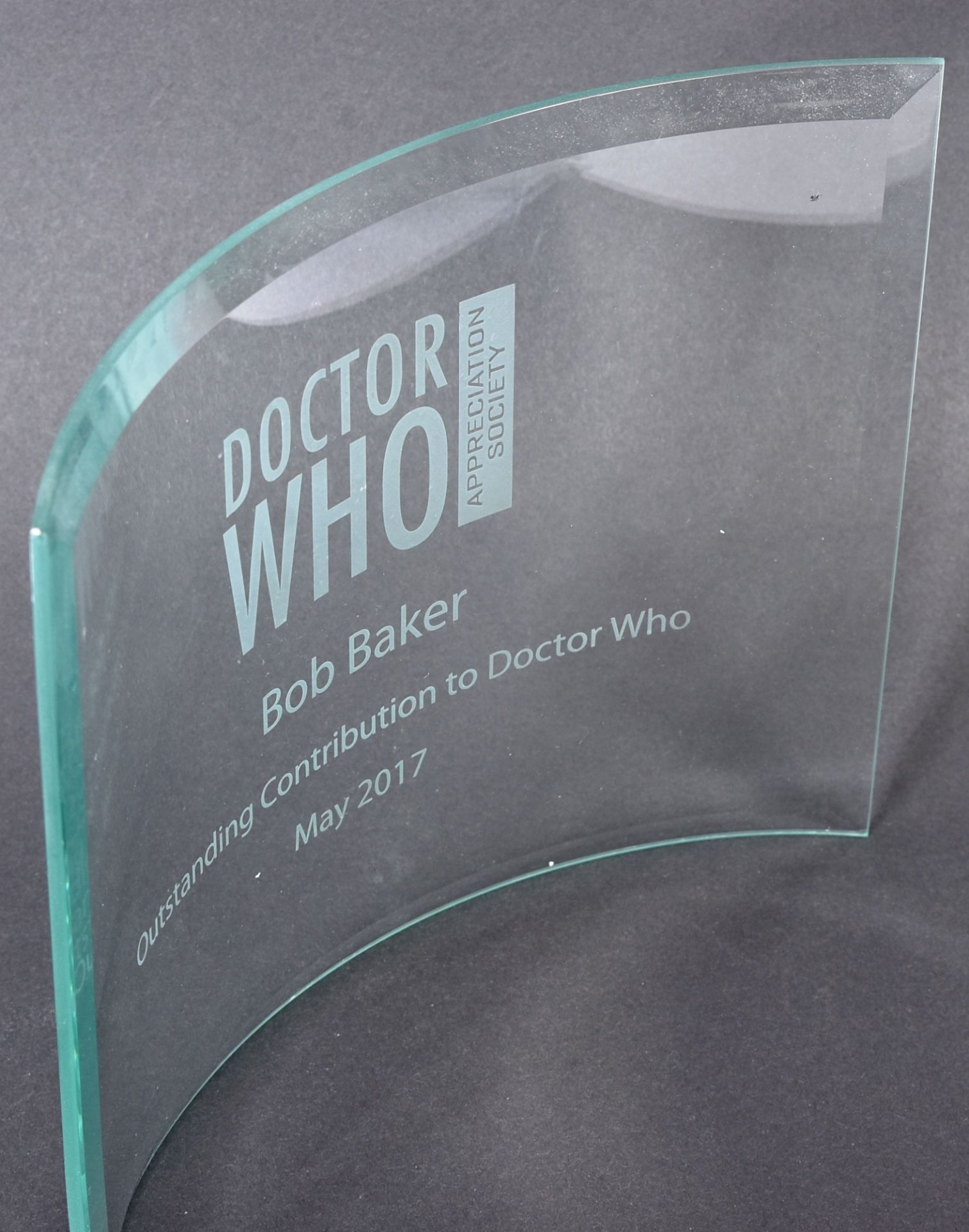 ESTATE OF BOB BAKER - DOCTOR WHO - ORIGINAL AWARD PLAQUE - Image 3 of 3