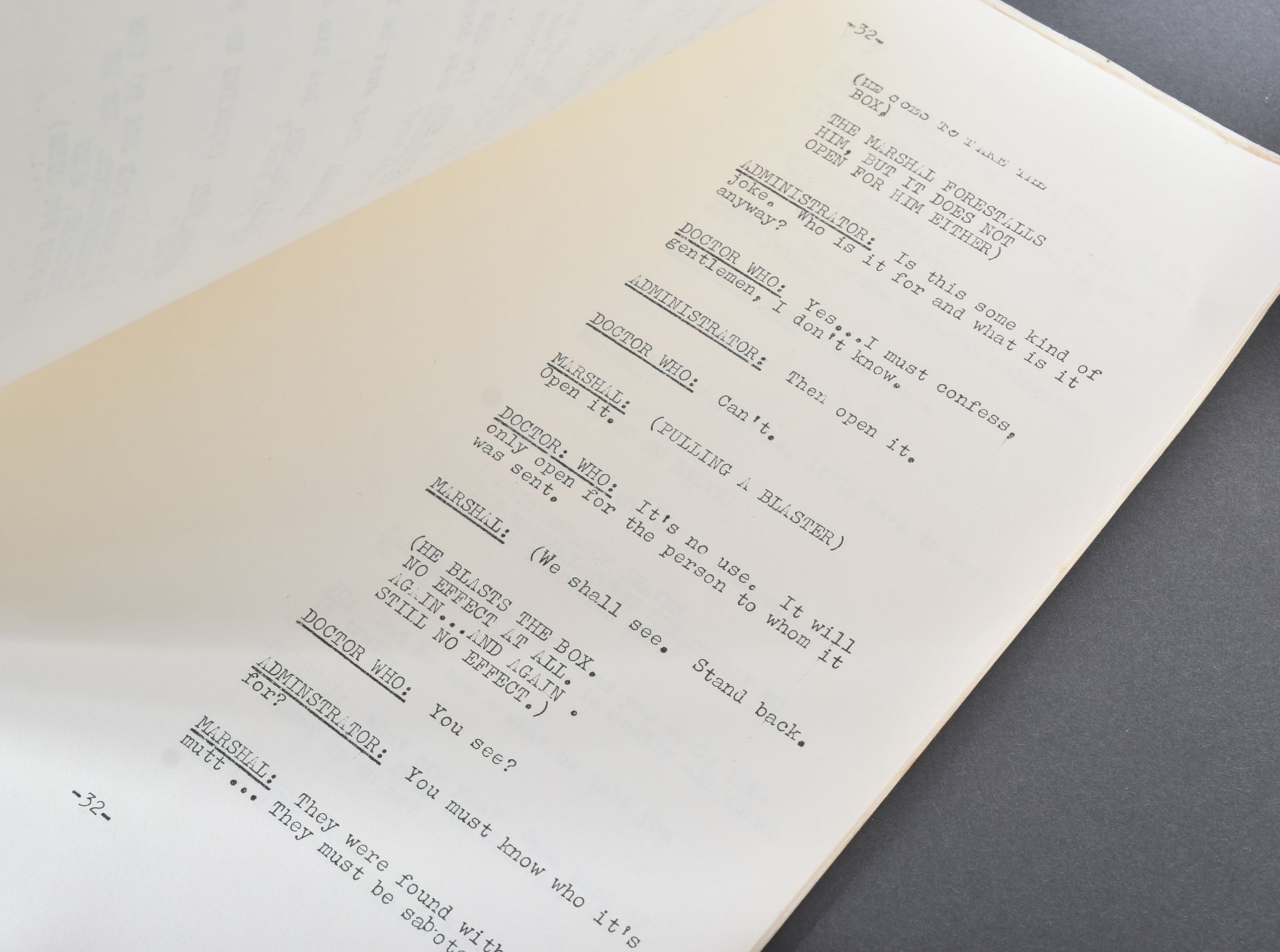 ESTATE OF BOB BAKER - DOCTOR WHO - BAKER'S PERSONAL SCRIPT - Bild 2 aus 5