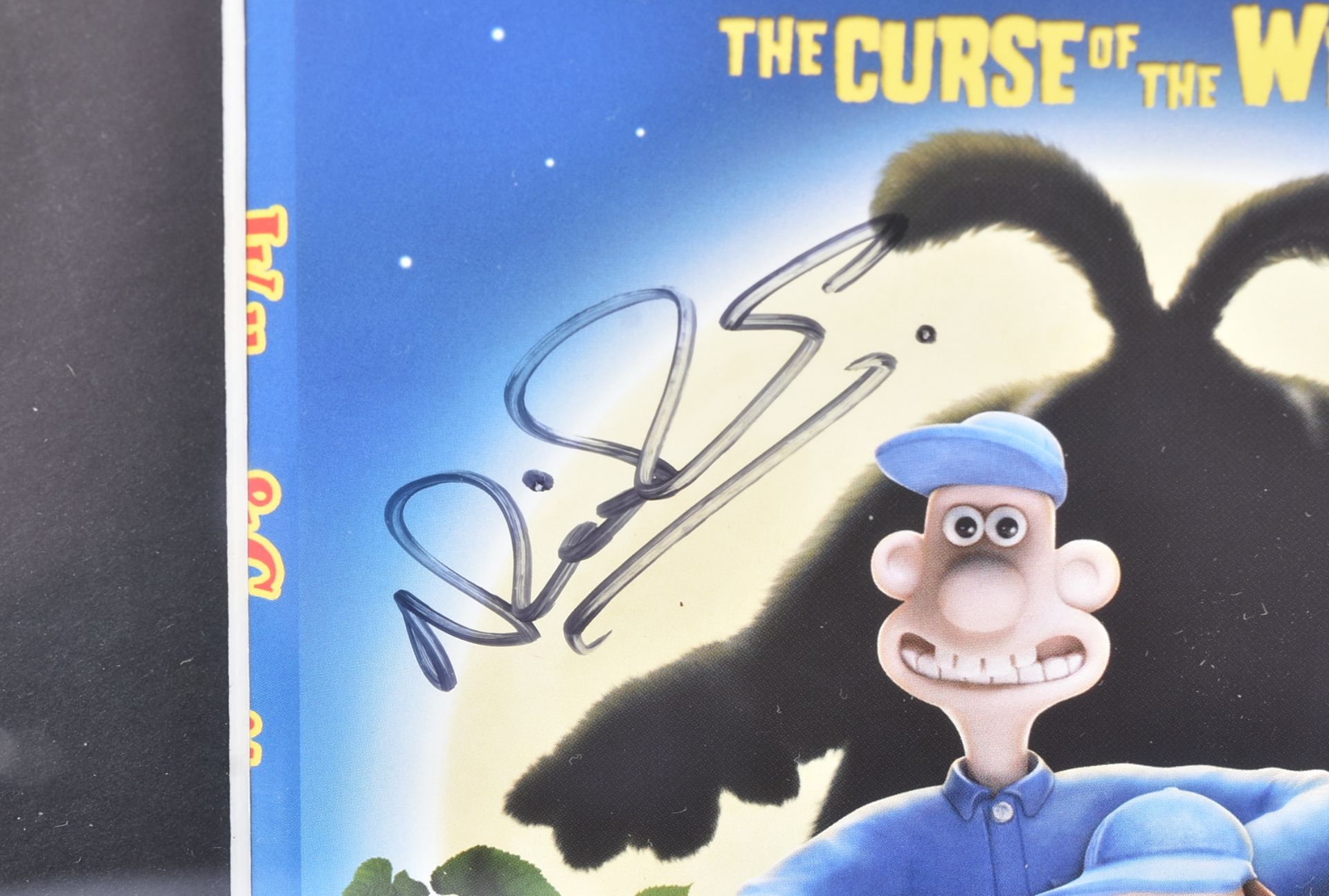 WALLACE & GROMIT - CURSE OF THE WERE-RABBIT - SIGNED DISPLAY - Image 3 of 3