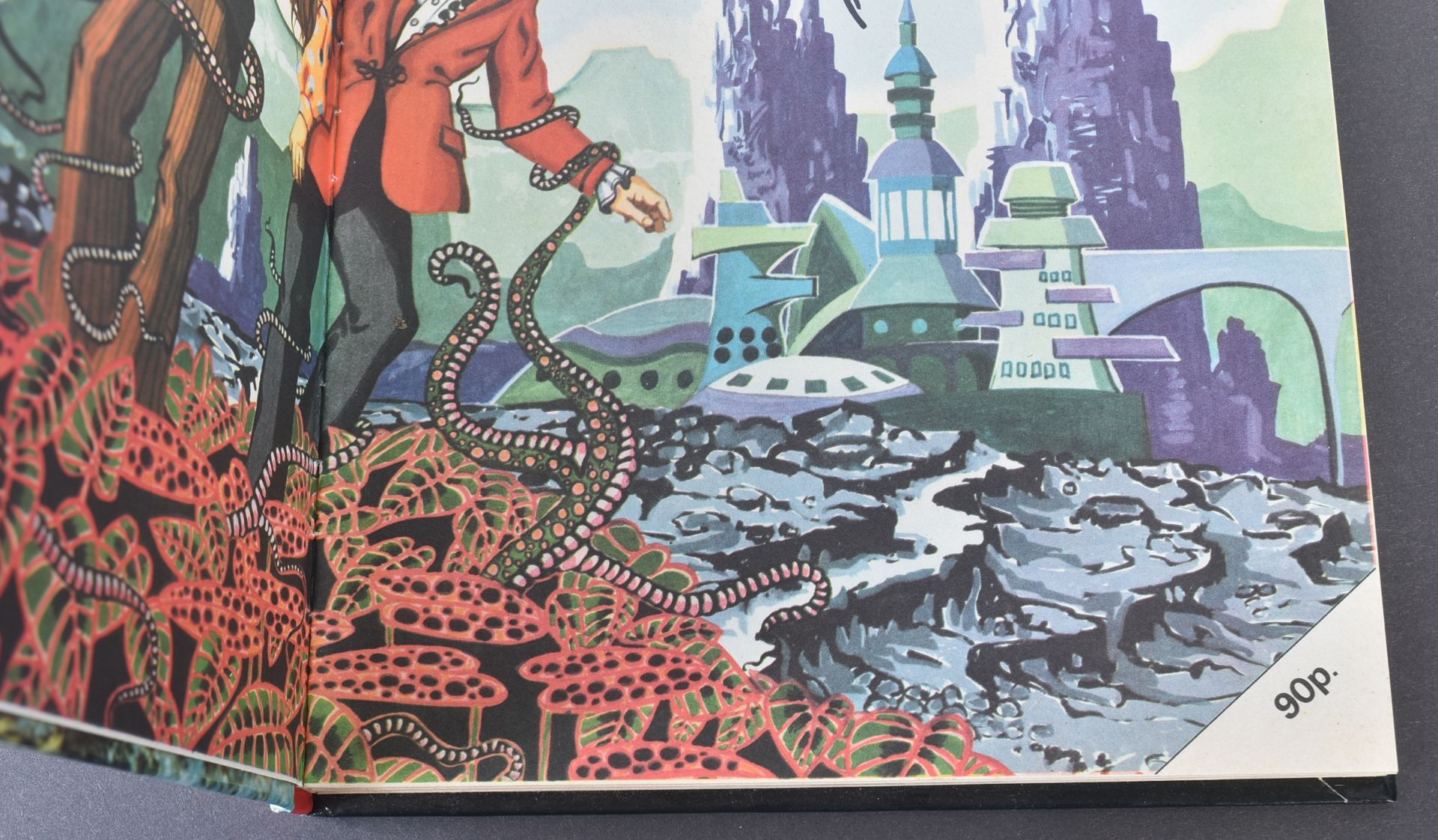 DOCTOR WHO - 1975 ANNUAL - SIGNED BY KATY MANNING - Image 3 of 6