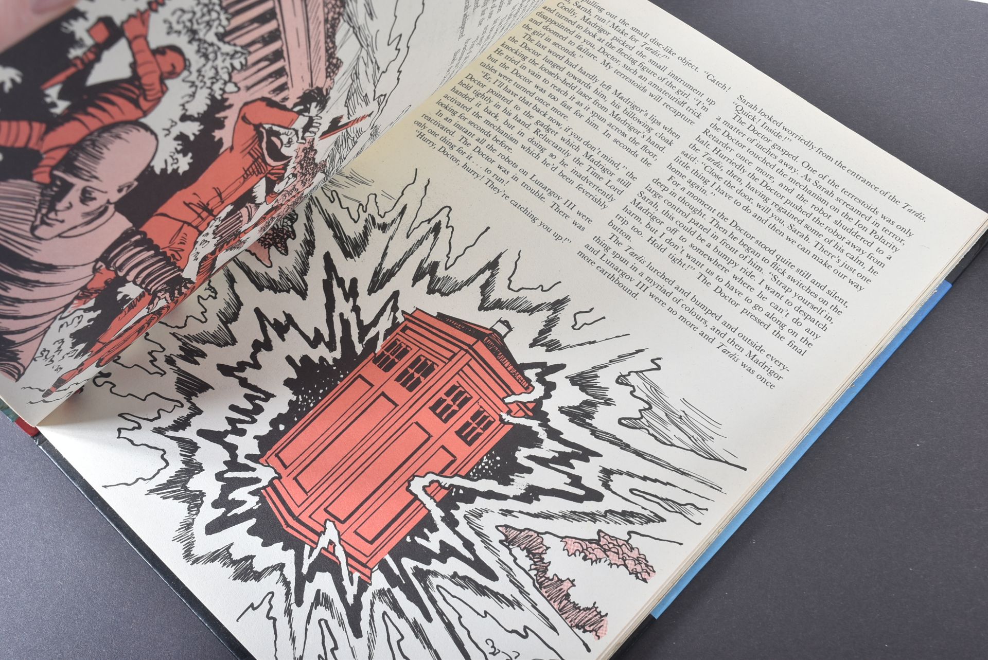 DOCTOR WHO - 1975 ANNUAL - SIGNED BY KATY MANNING - Image 5 of 6