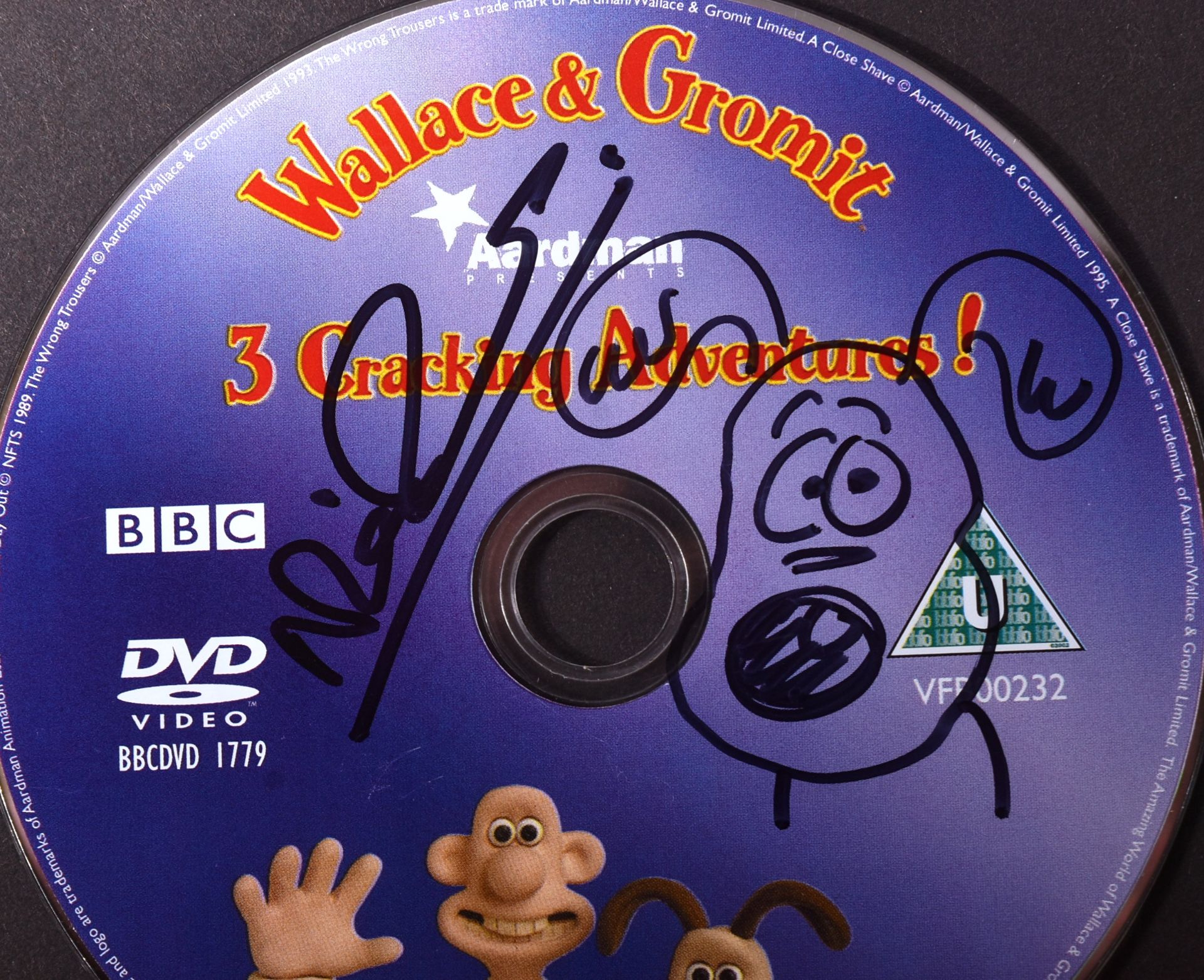 WALLACE & GROMIT - ORIGINAL TRILOGY - SIGNED DVD WITH SKETCH - Image 2 of 2