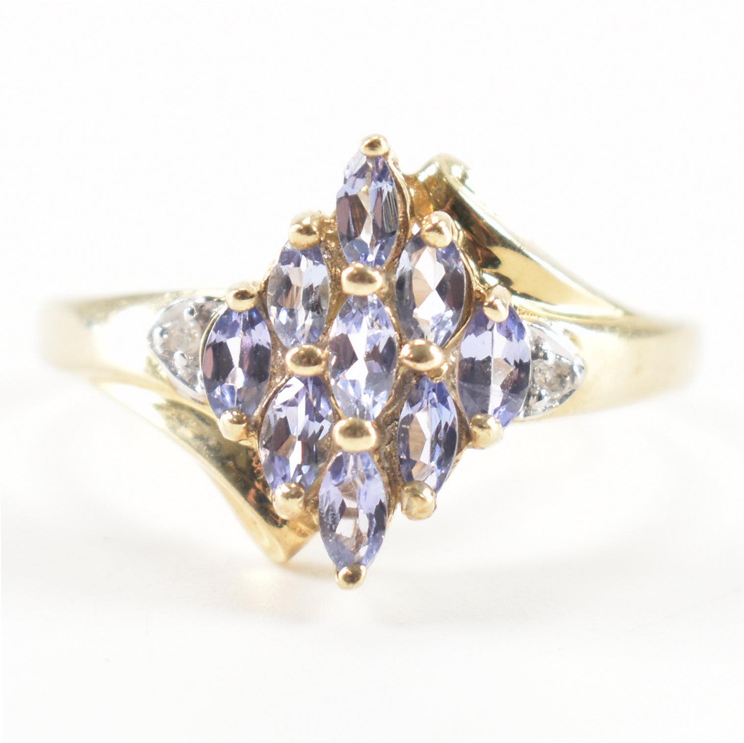 HALLMARKED 9CT GOLD & AMETHYST CLUSTER RING