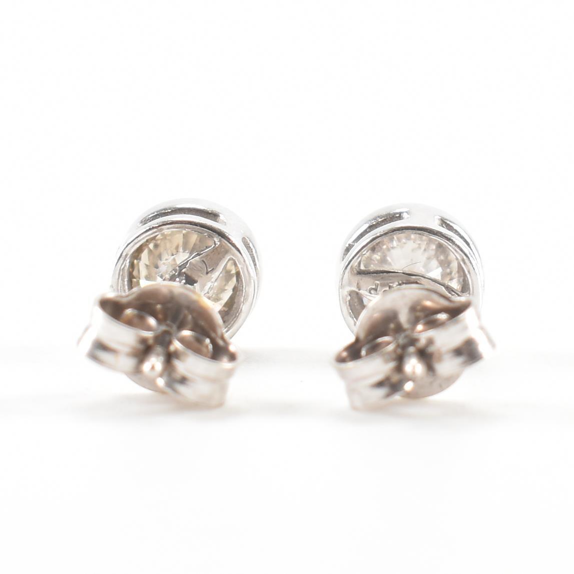 PAIR OF GOLD & DIAMOND STUD EARRINGS - Image 4 of 5