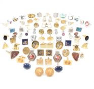 COLLECTION OF ASSORTED COSTUME JEWELLERY CUFFLINKS