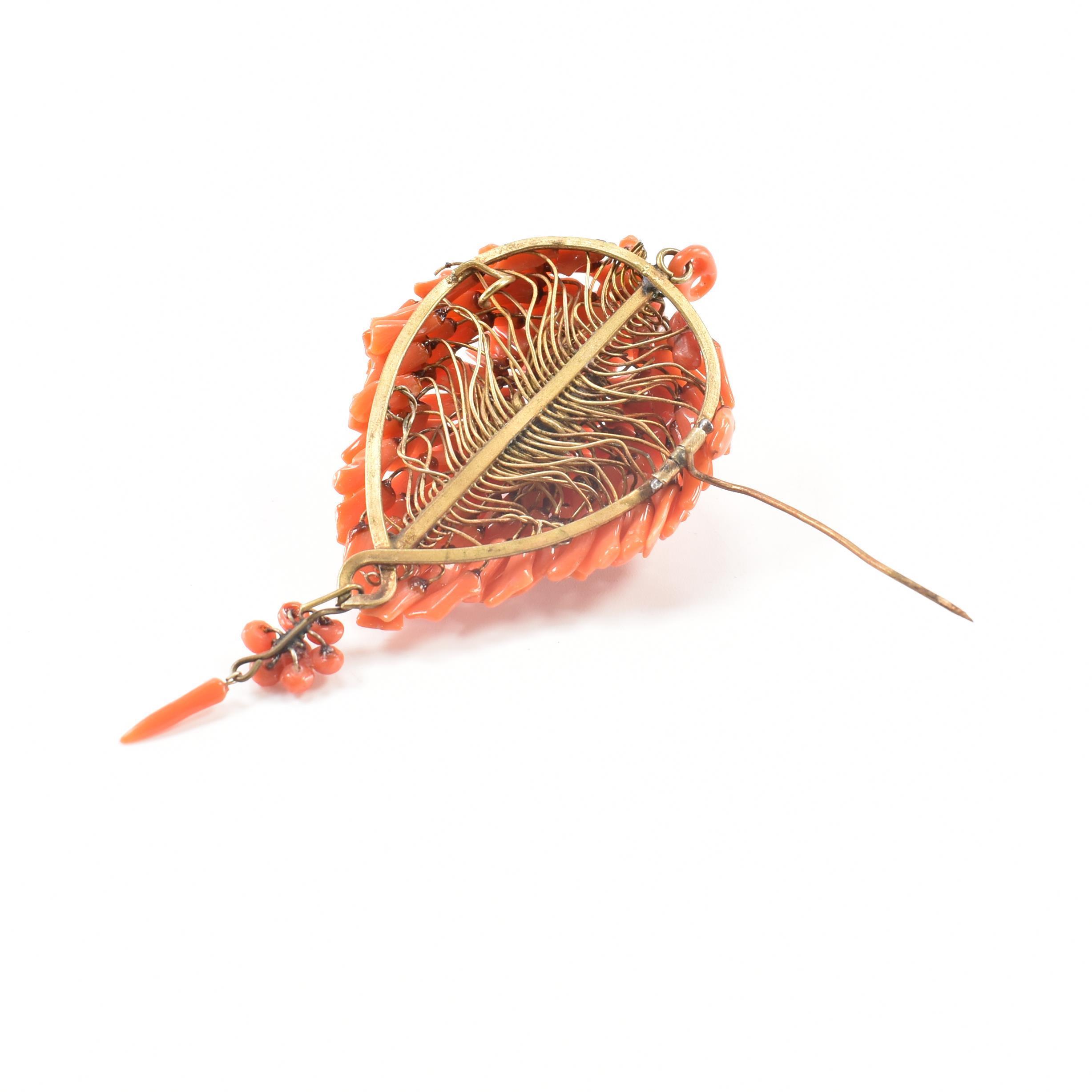 VICTORIAN GILT METAL & CORAL BROOCH - Image 6 of 6