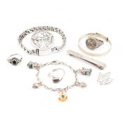 COLLECTION OF ASSORTED SILVER JEWELLERY