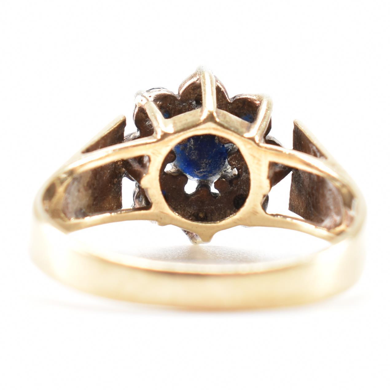HALLMARKED 9CT GOLD SAPPHIRE & DIAMOND CLUSTER RING - Image 4 of 10