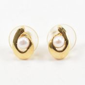 20+ PAIRS OF GOLD TONE & FRESH WATER PEARL STUD EARRINGS