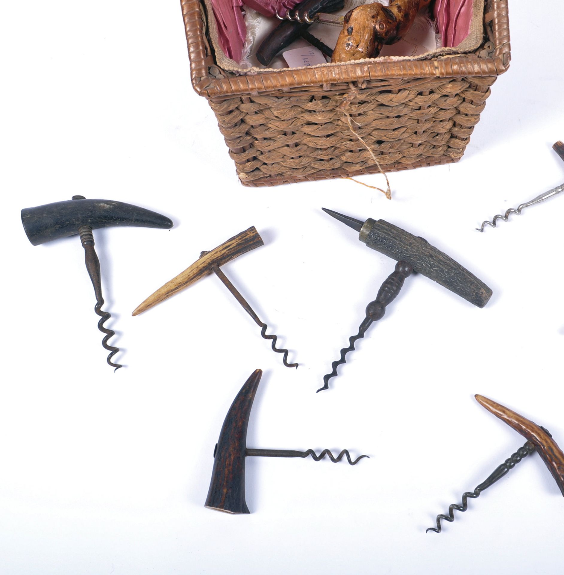 COLLECTION OF 19TH CENTURY VICTORIAN CORKSCREWS - Image 4 of 7