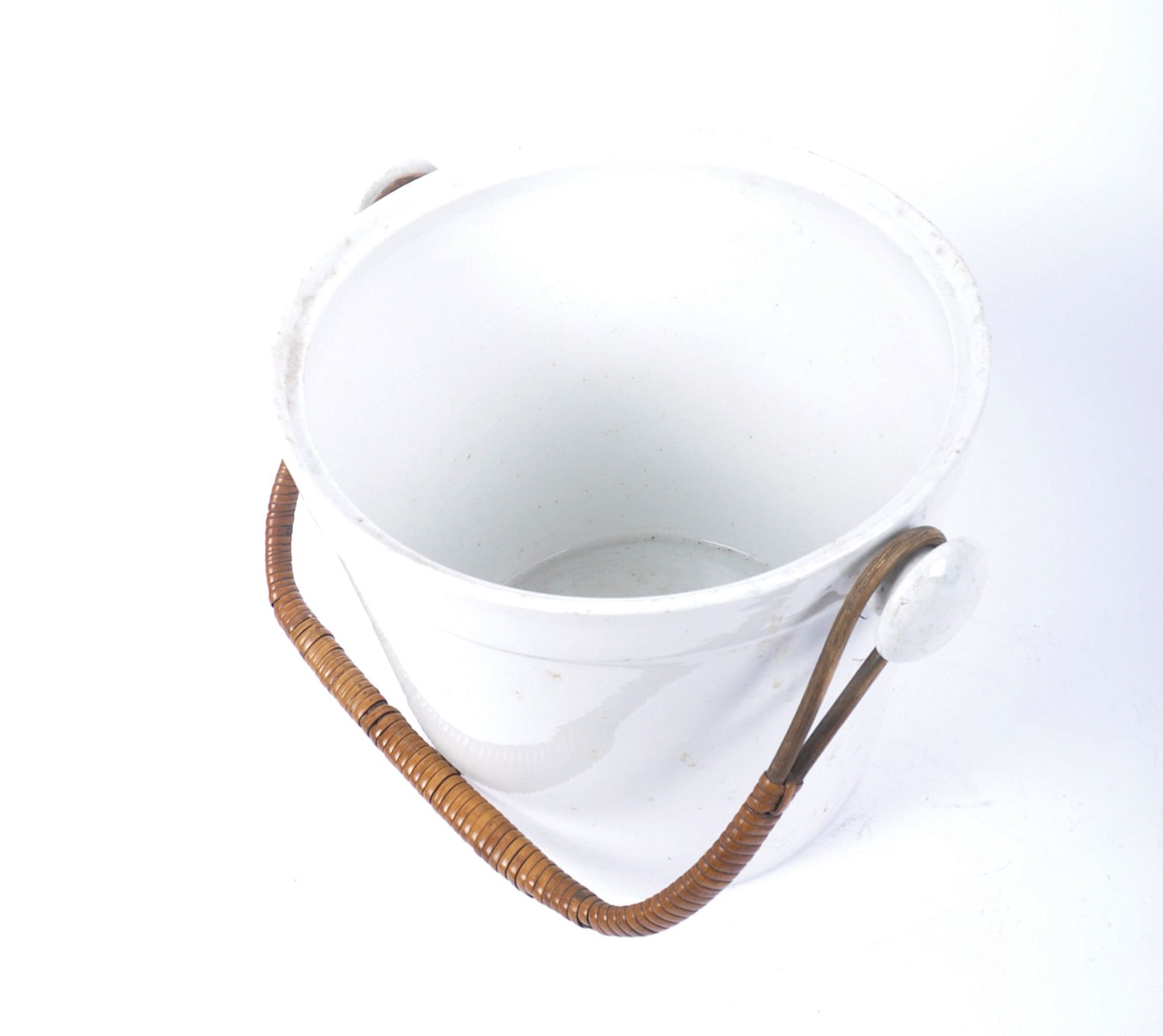 19TH CENTURY LARGE WHITE GROUND CREAMER PALE BUCKET - Image 2 of 4