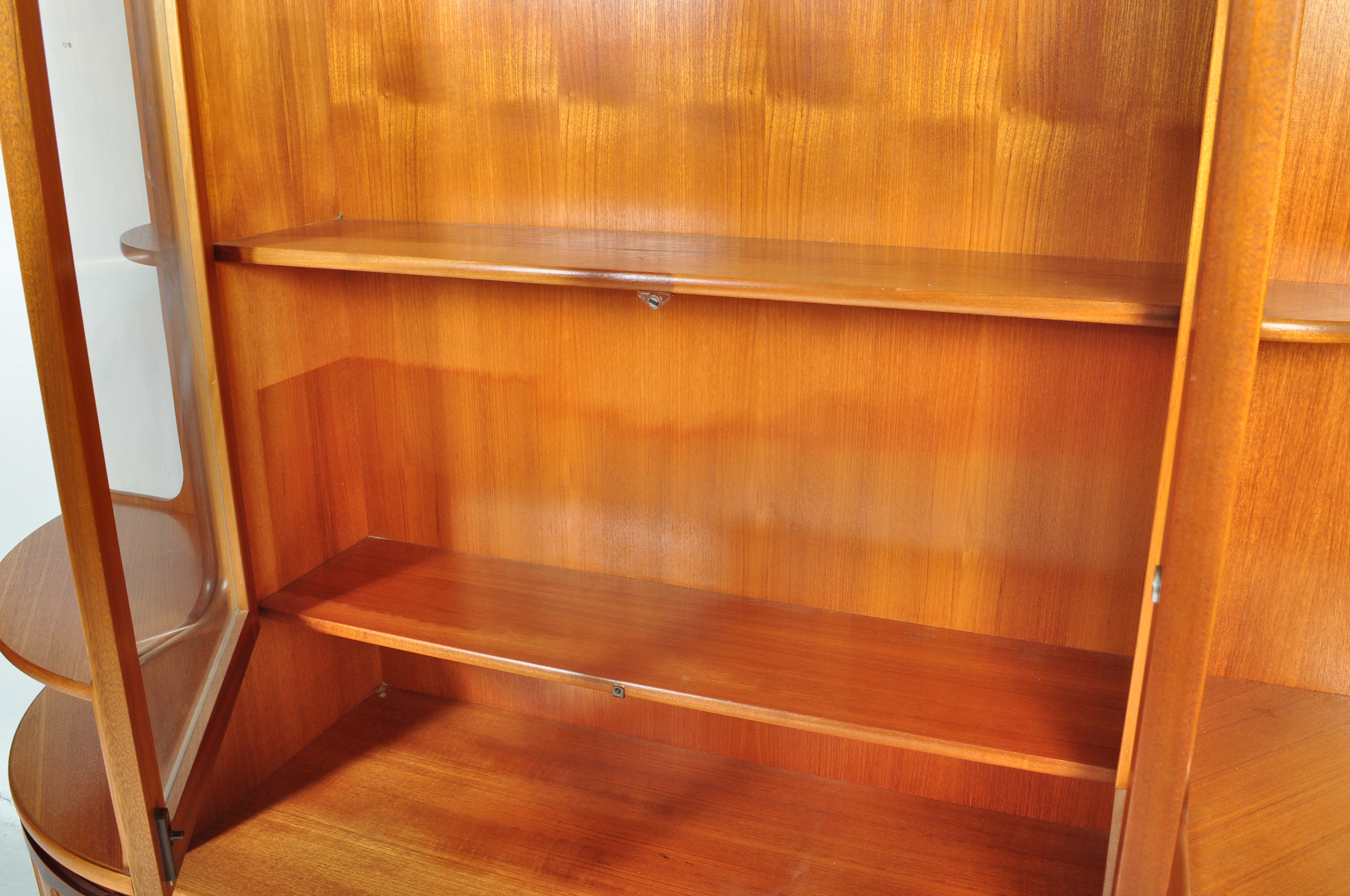 VINTAGE CIRCA 1970S TEAK NATHAN SQUARES WALL UNIT BOOKCASE - Image 2 of 5