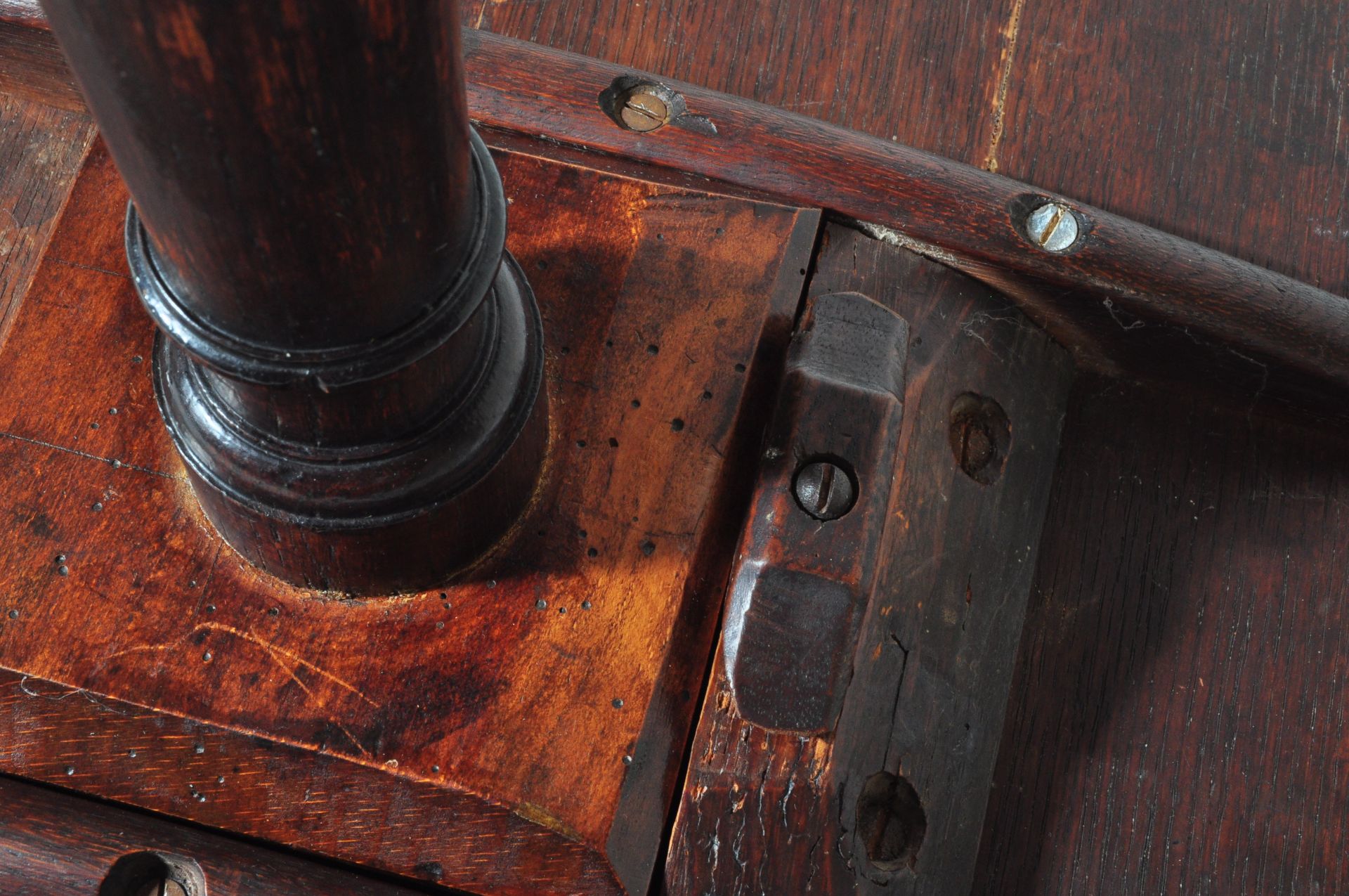 19TH CENTURY MAHOGANY TILT TOP TRIPOD TABLE - Image 5 of 5