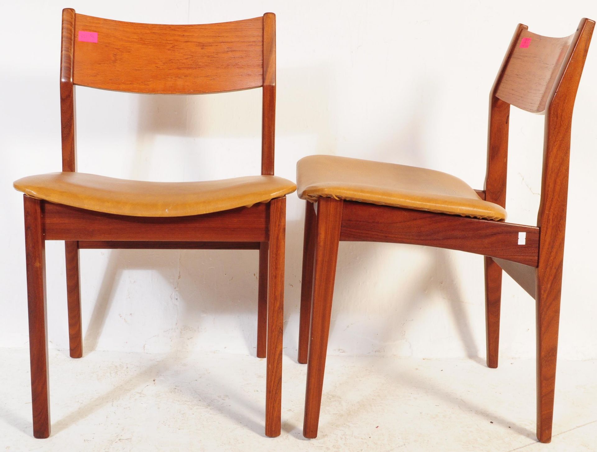 BRITISH MODERN DESIGN - SET OF 4 MID CENTURY DINING CHAIRS - Image 4 of 4