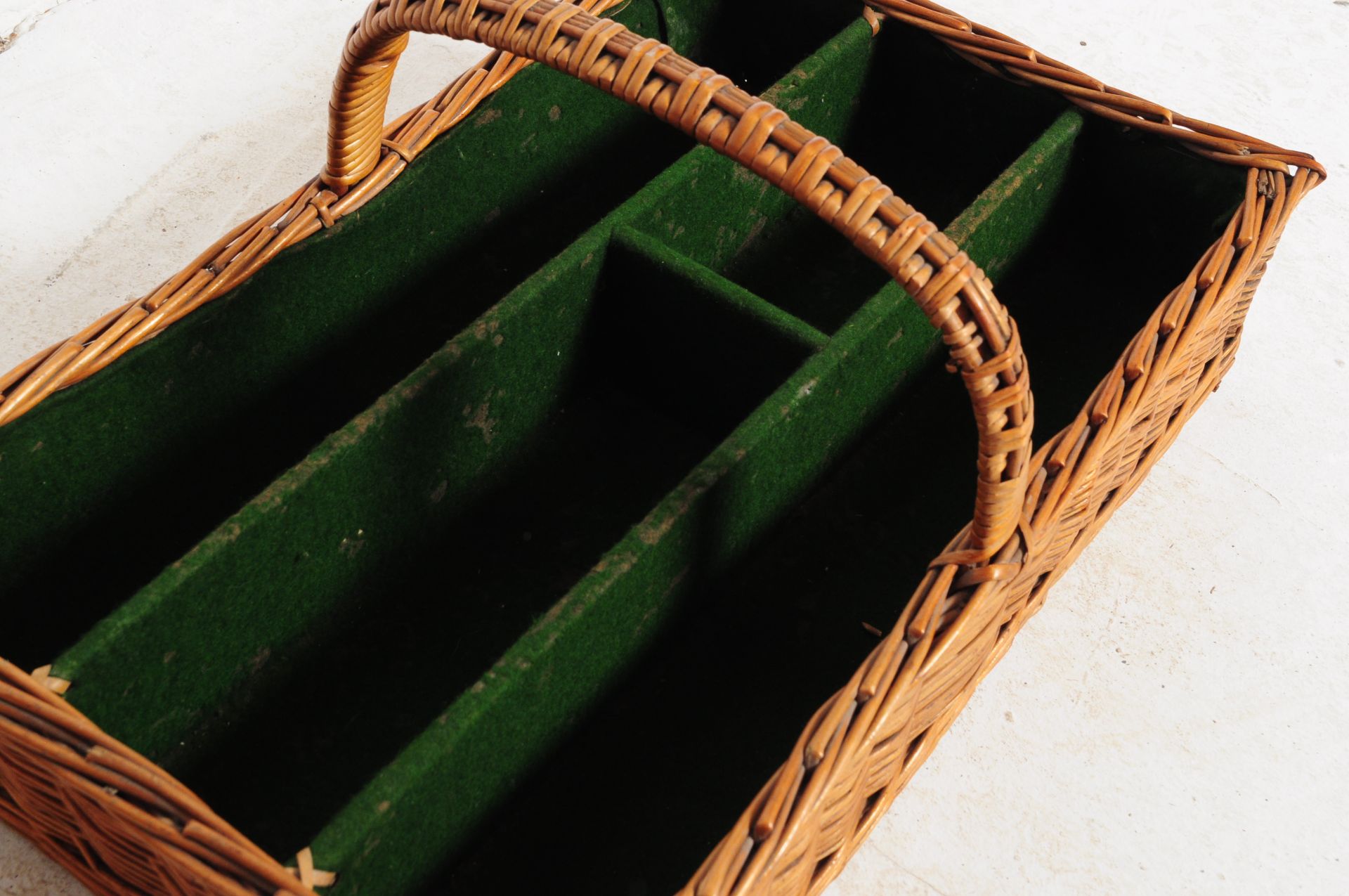 THREE PIECES OF VINTAGE WICKER - SEWING BOX - WINE CARRIER - Bild 4 aus 6