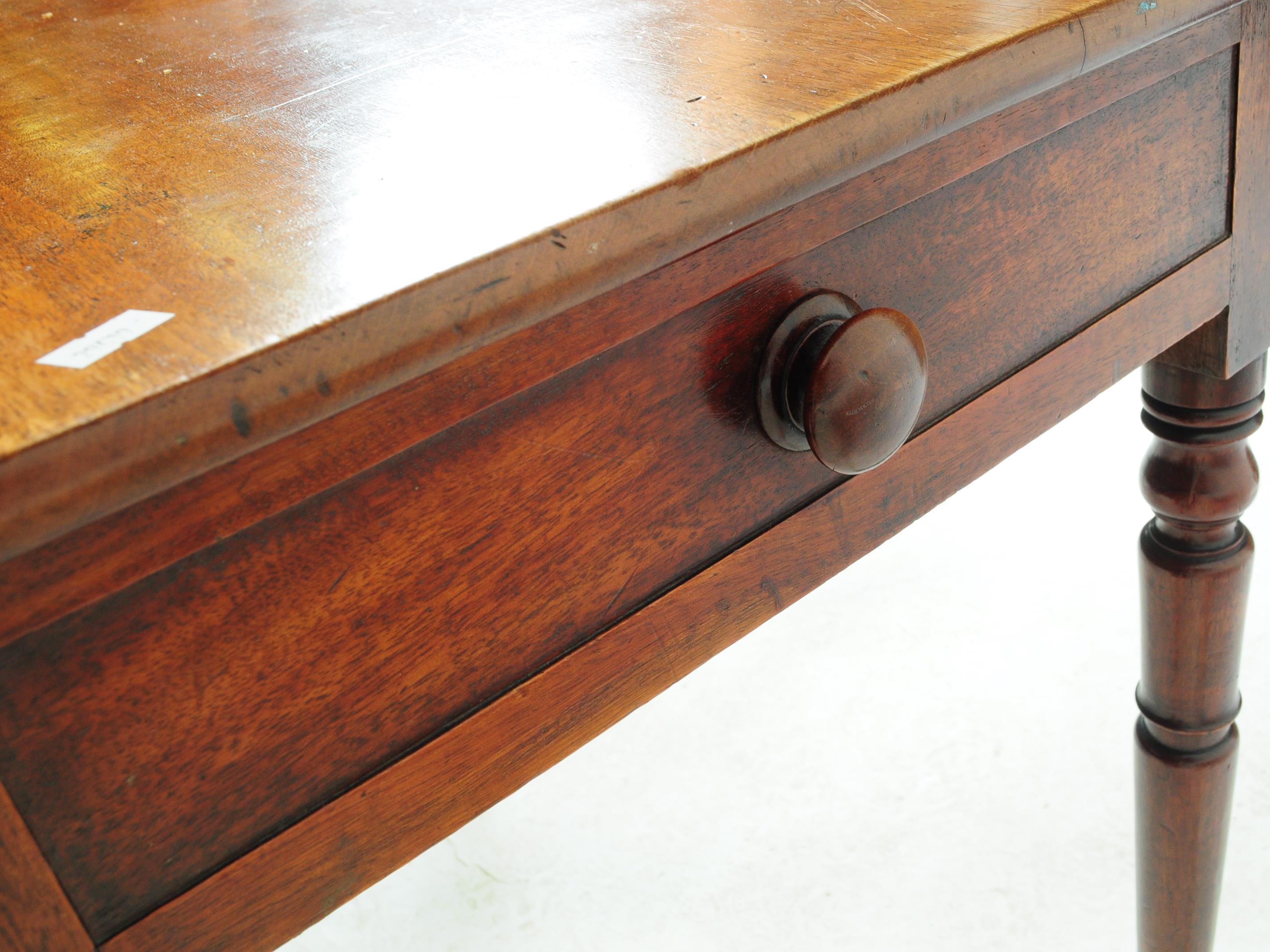 EARLY 19TH CENTURY MAHOGANY DROP LEAF PEMBROKE TABLE - Image 7 of 7