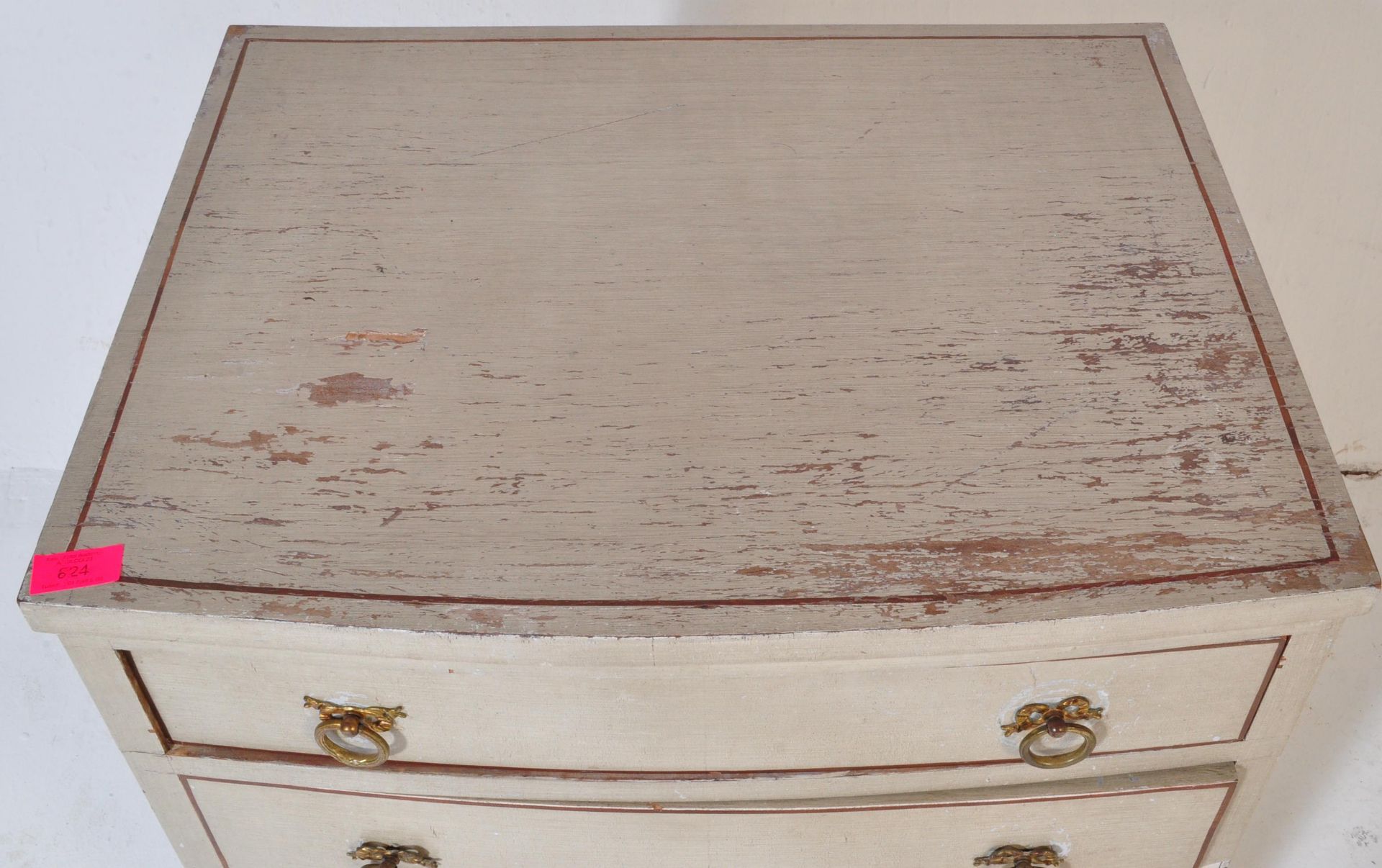 PAINTED FRENCH STENCIL DECORATED BOW FRONT CHEST DRAWERS - Bild 5 aus 5