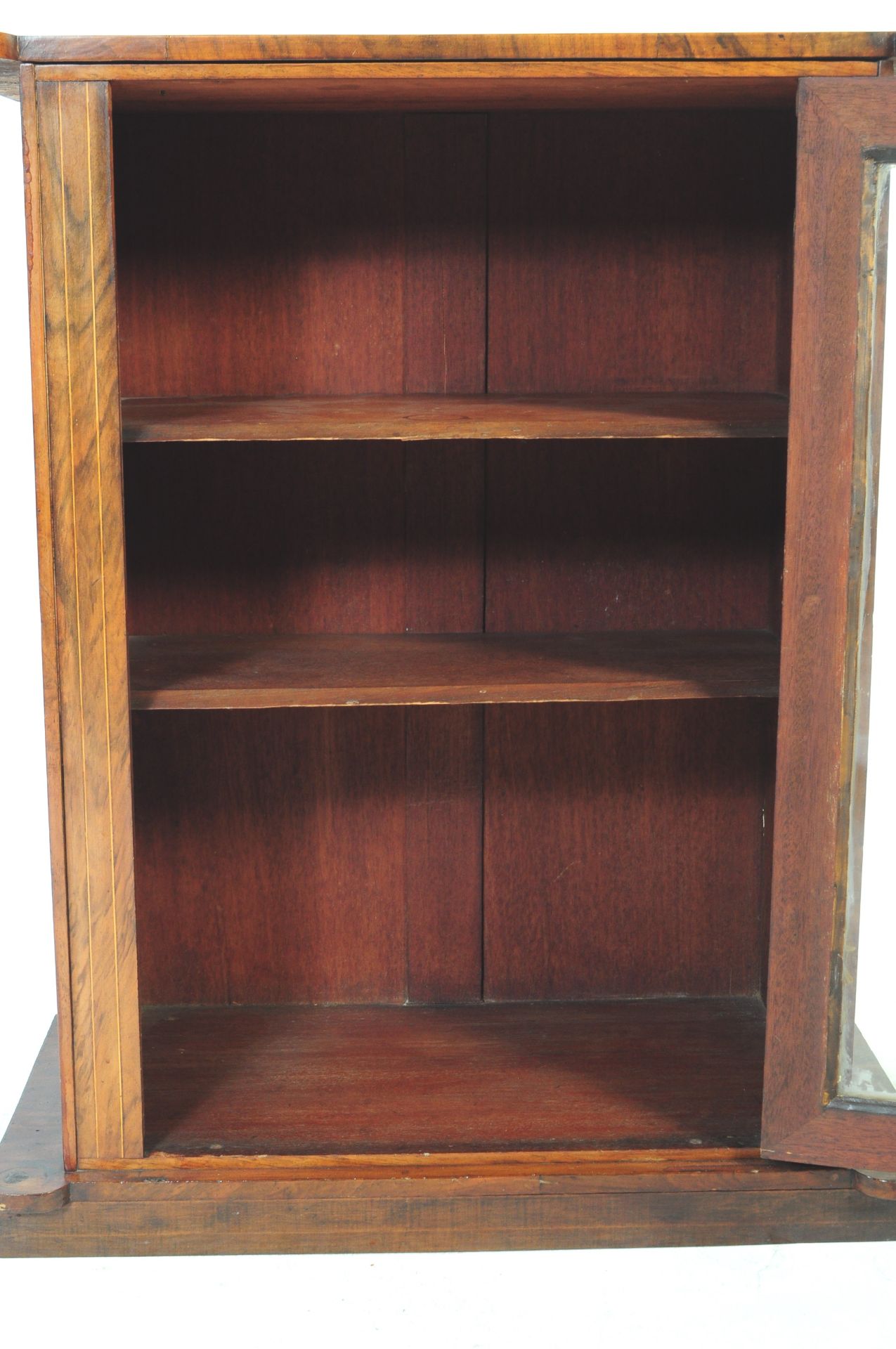 VICTORIAN 19TH CENTURY WALNUT TABLE TOP DISPLAY CABINET - Bild 4 aus 6