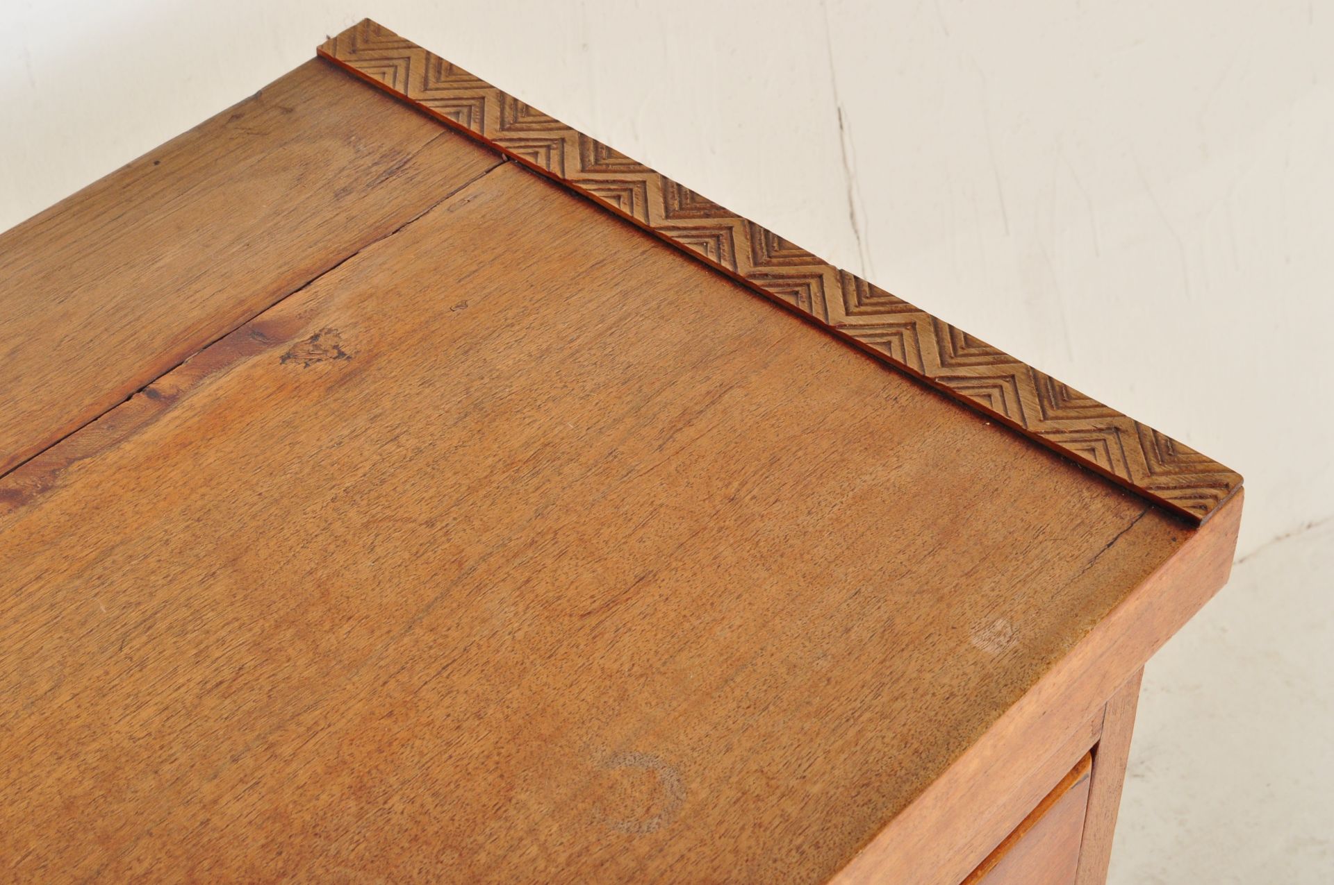 VICTORIAN MAHOGANY TWO OVER TWO CHEST OF DRAWERS - Image 5 of 6