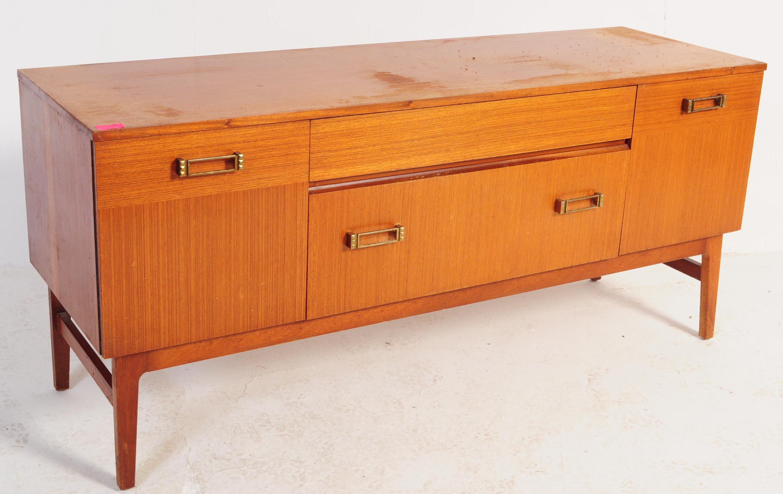 A VINTAGE 20TH CENTURY TEAK WOOD SIDEBOARD CREDENZA - Image 2 of 5