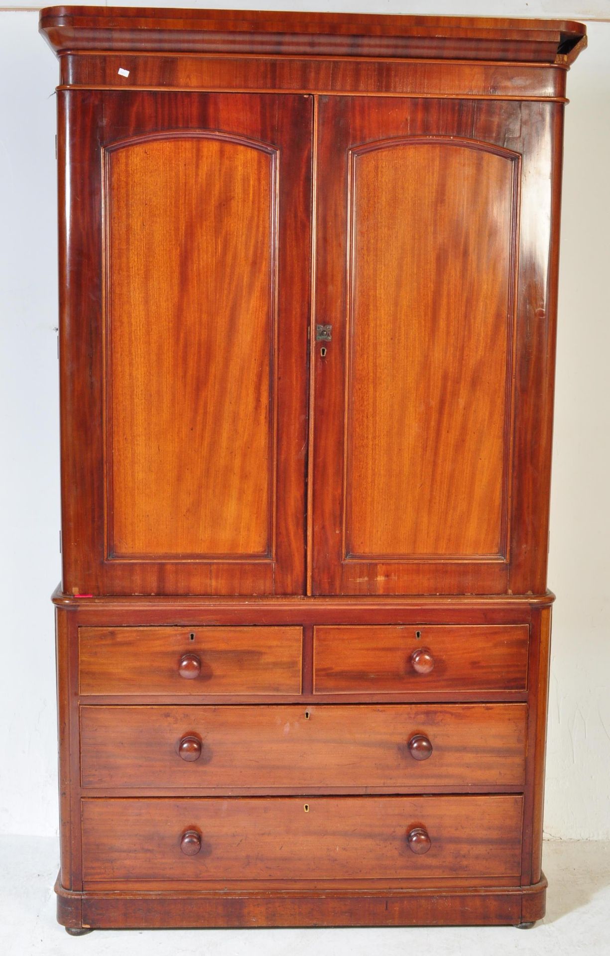 VICTORIAN 19TH CENTURY MAHOGANY LINEN PRESS WARDROBE - Bild 2 aus 7