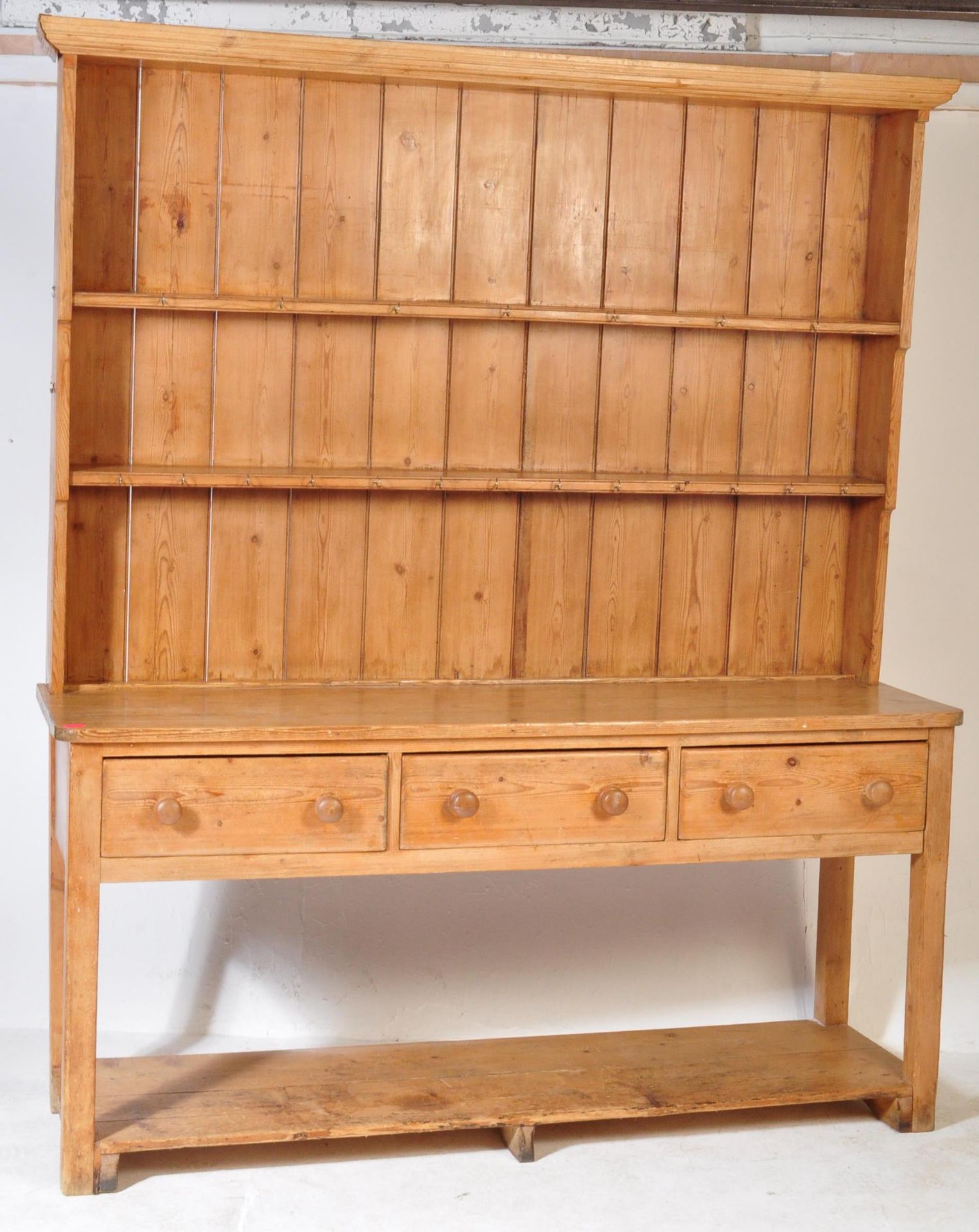 LARGE 19TH CENTURY VICTORIAN PINE WELSH COUNTRY DRESSER