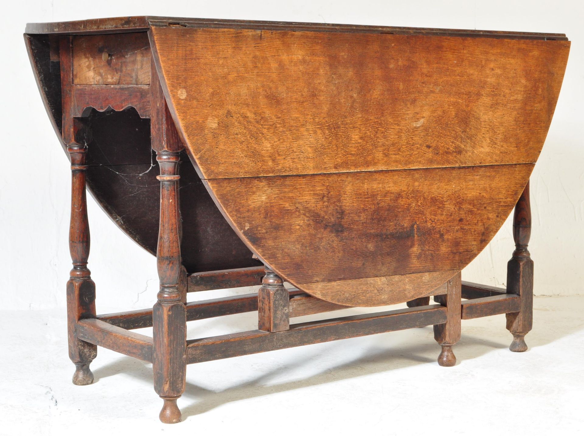 19TH CENTURY OAK DROP LEAF PEMBROKE TABLE