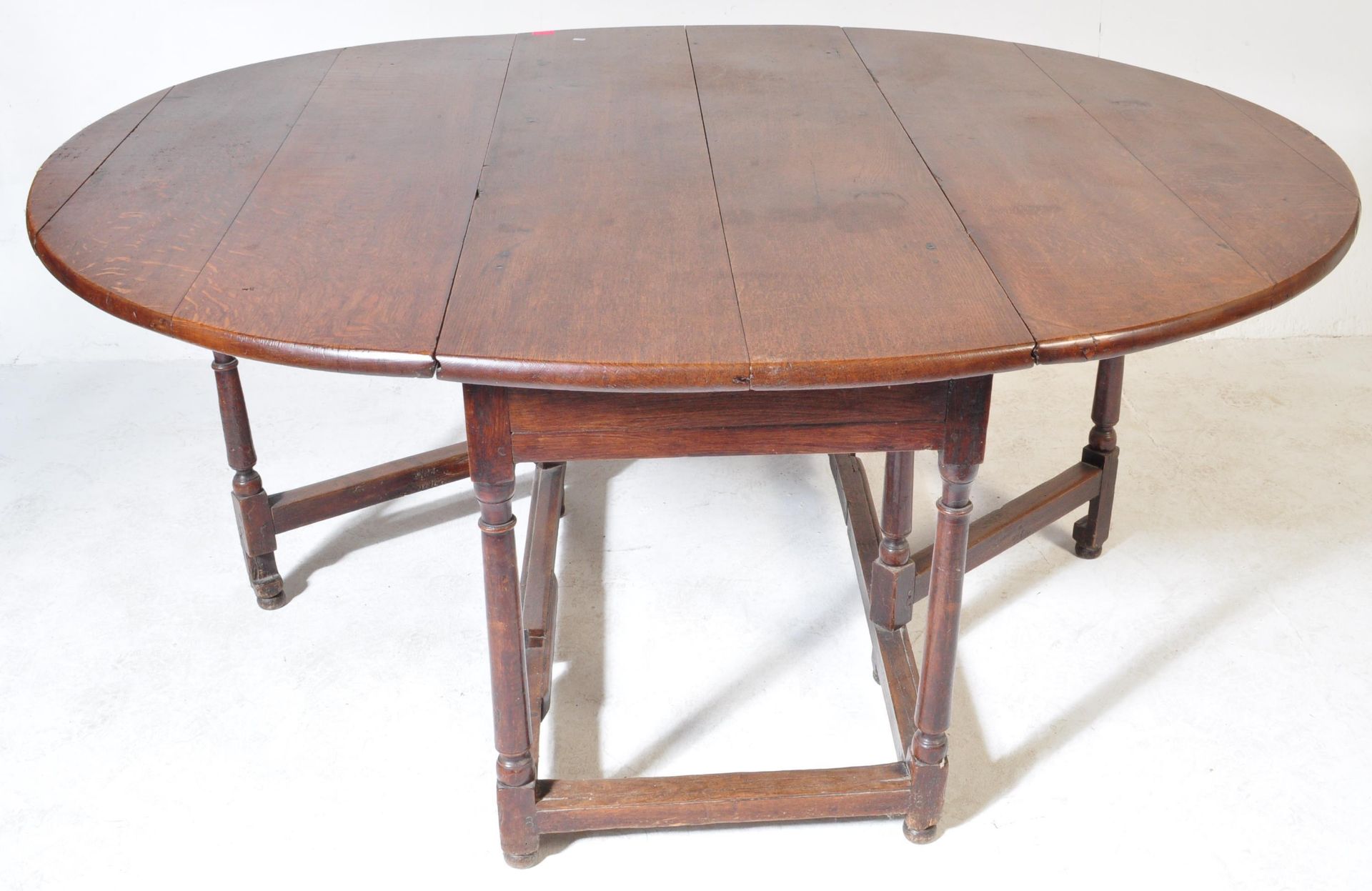 LARGE 19TH CENTURY FRENCH OAK DROP LEAF WAKE DINING TABLE - Image 4 of 4