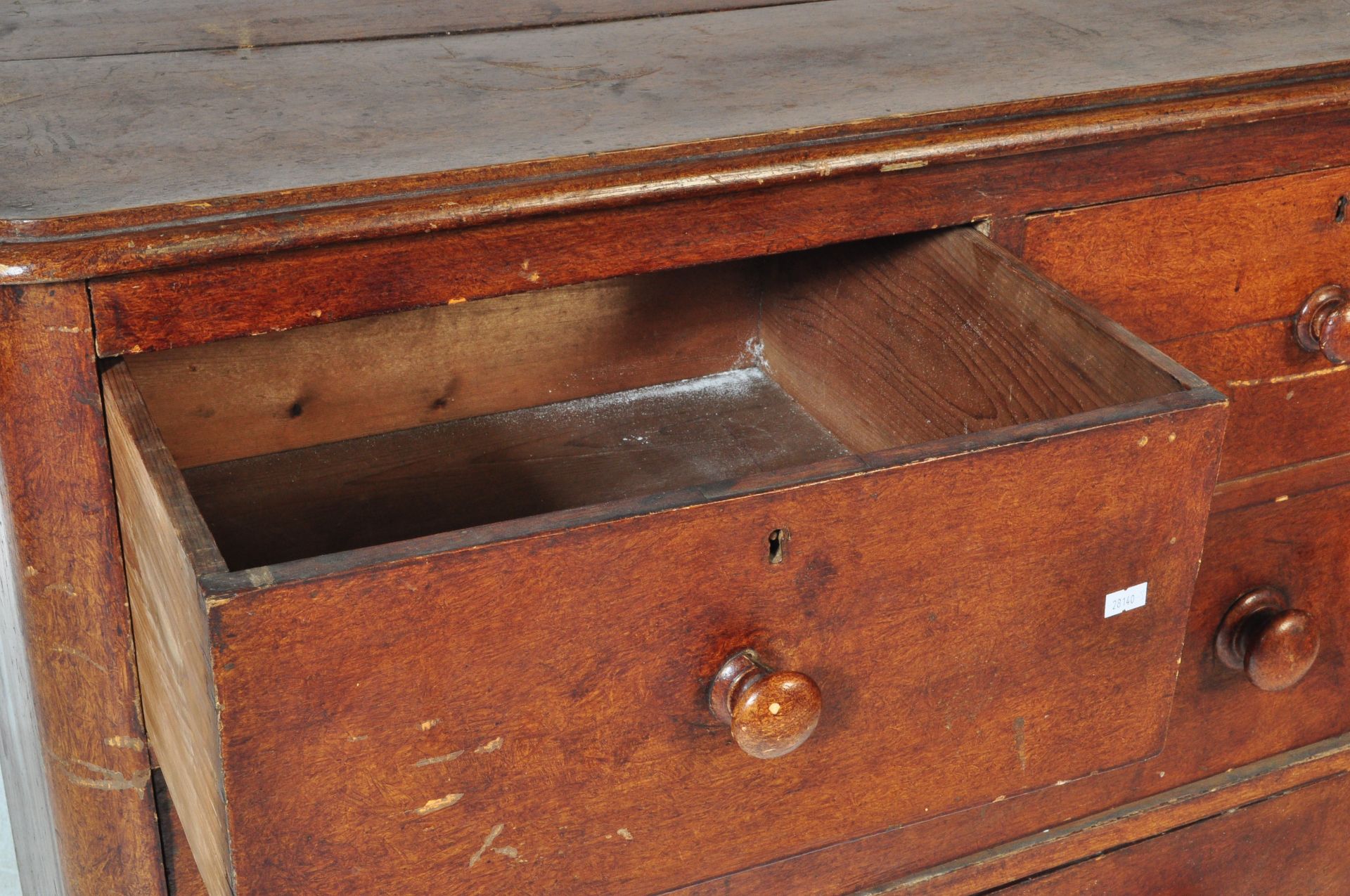 19TH CENTURY MAHOGANY CHEST OF DRAWERS - Image 3 of 6