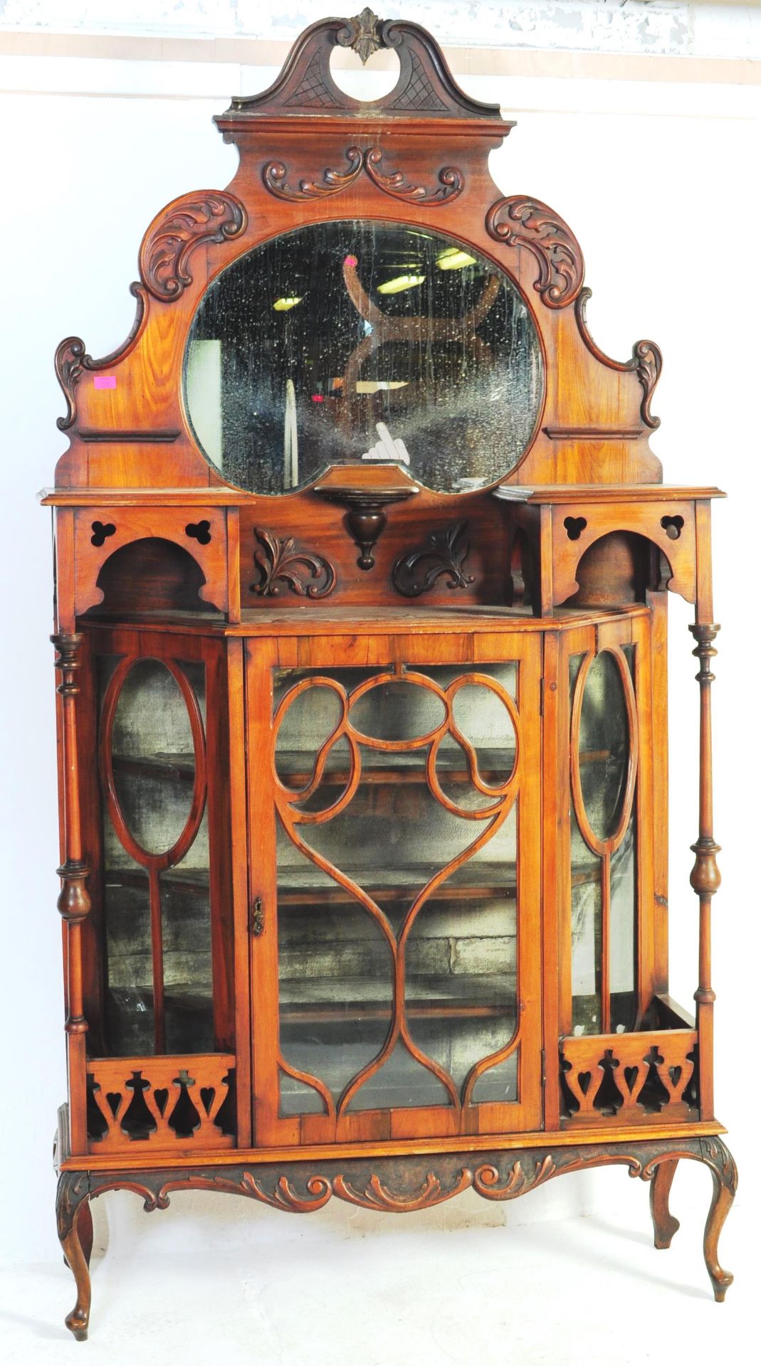 LATE 19TH CENTURY VICTORIAN WALNUT DISPLAY CABINET VITRINE