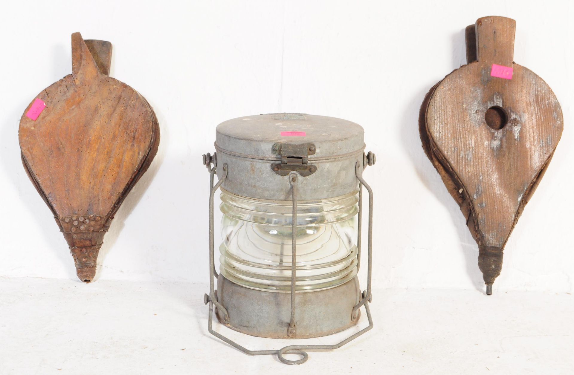 VINTAGE NAUTICAL NAVIGATION LAMP LIGHT T/W TWO BELLOWS