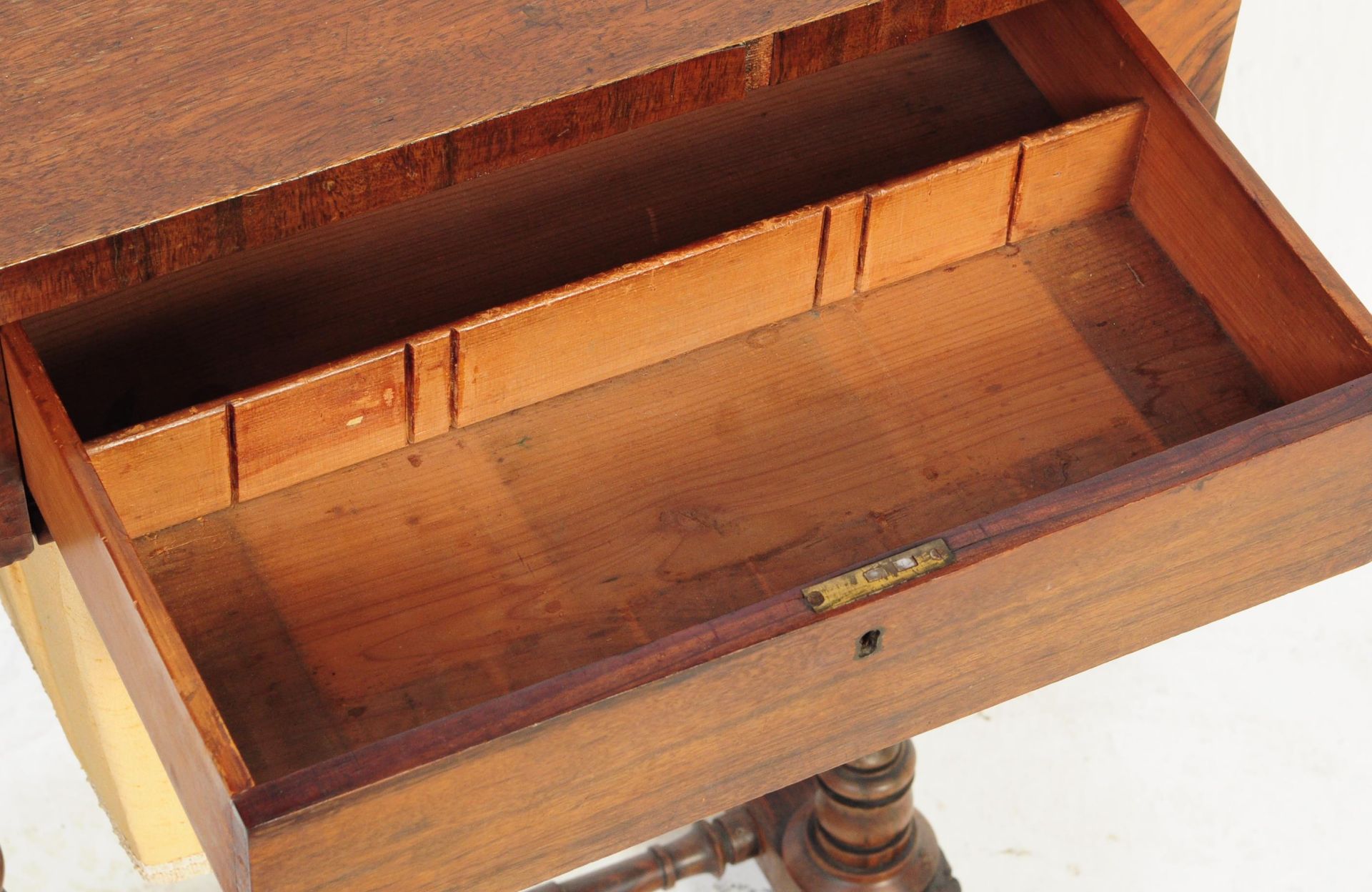 19TH CENTURY VICTORIAN MAHOGANY SEWING TABLE - Image 3 of 5