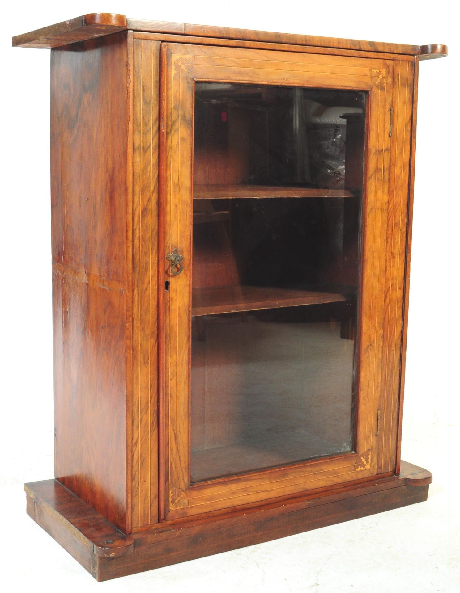 VICTORIAN 19TH CENTURY WALNUT TABLE TOP DISPLAY CABINET