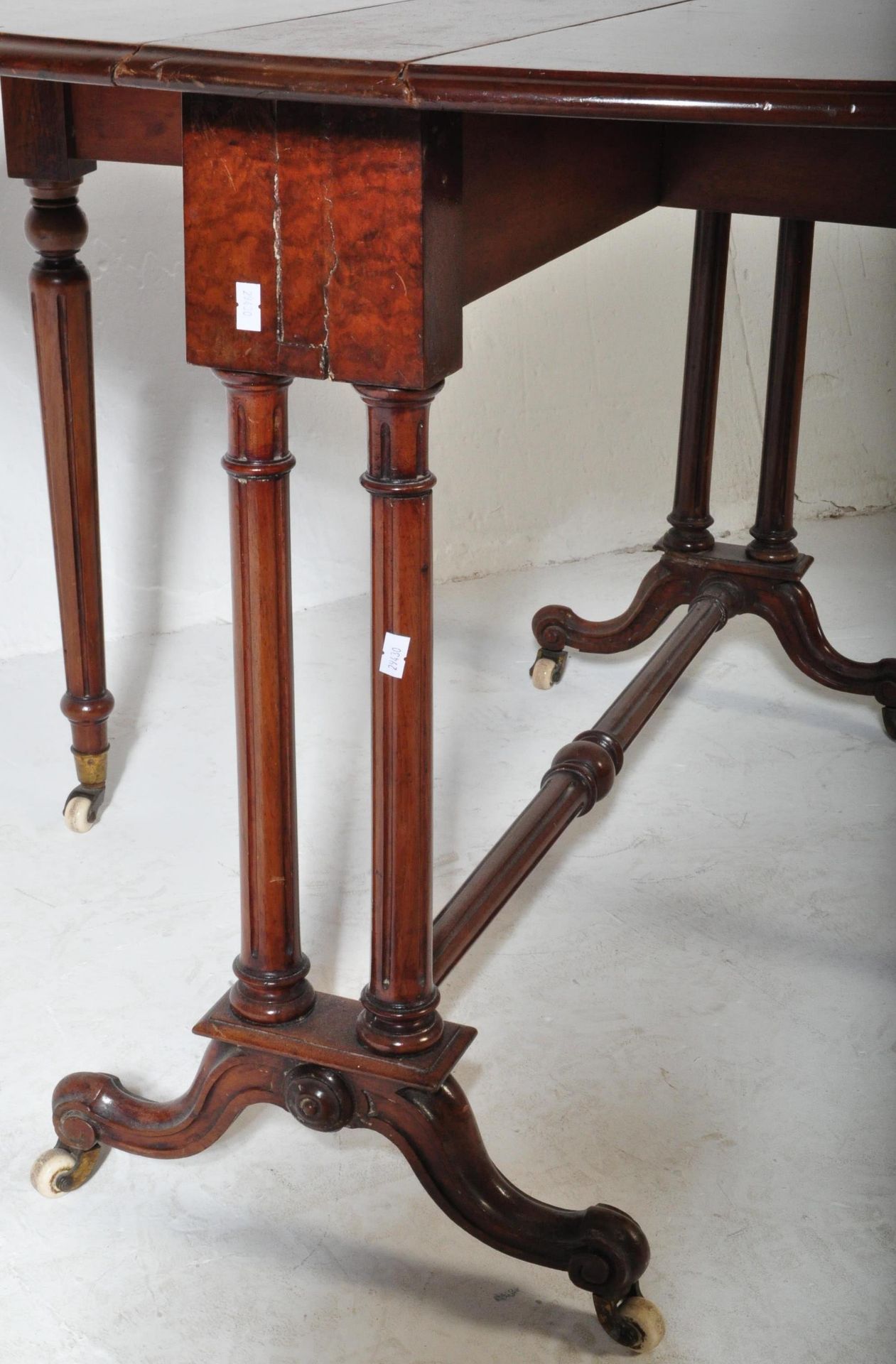 19TH CENTURY MAHOGANY SUTHERLAND TABLE - Image 4 of 4