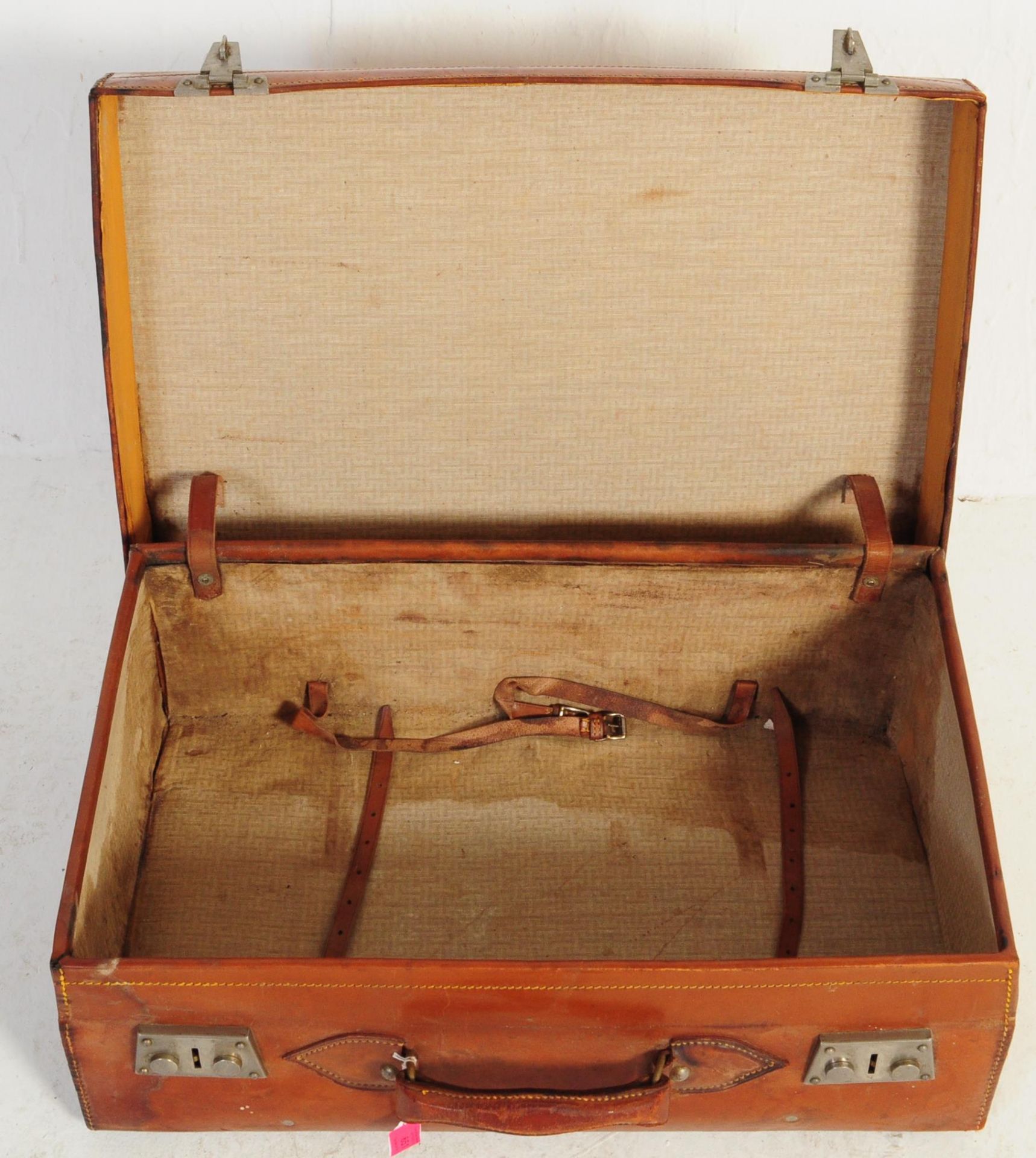 VINTAGE 1950S TAN LEATHER SUITCASE - Bild 4 aus 5