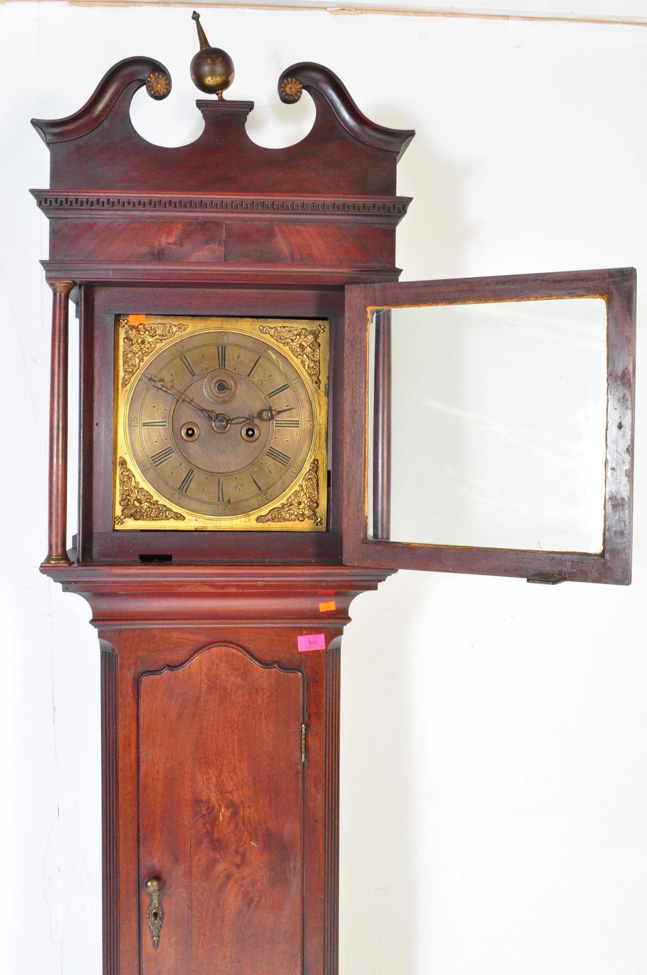 18TH CENTURY GEORGE III MAHOGANY BRASS FACED LONGCASE - Bild 3 aus 7