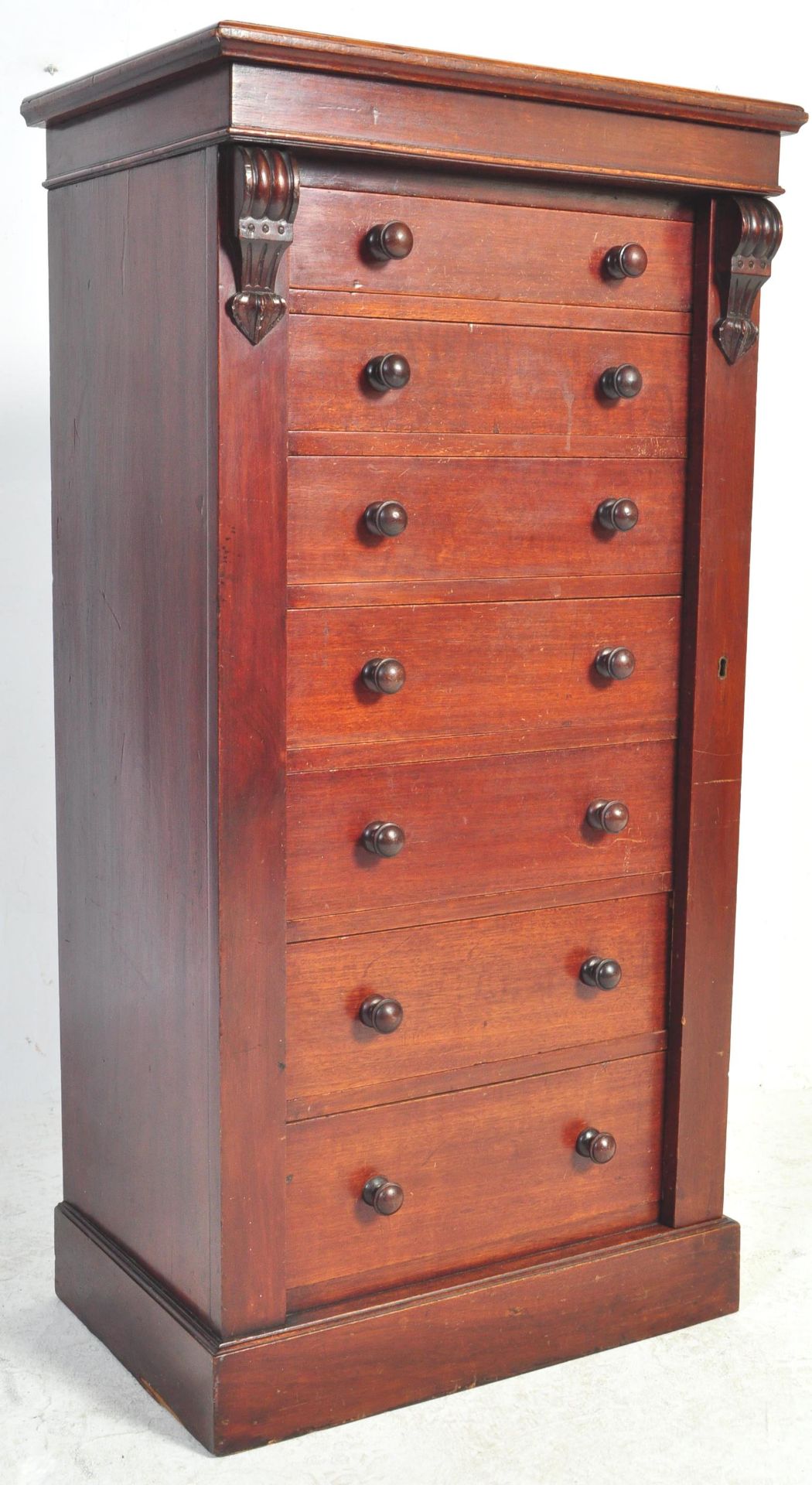 VICTORIAN 19TH CENTURY MAHOGANY WELLINGTON CHEST