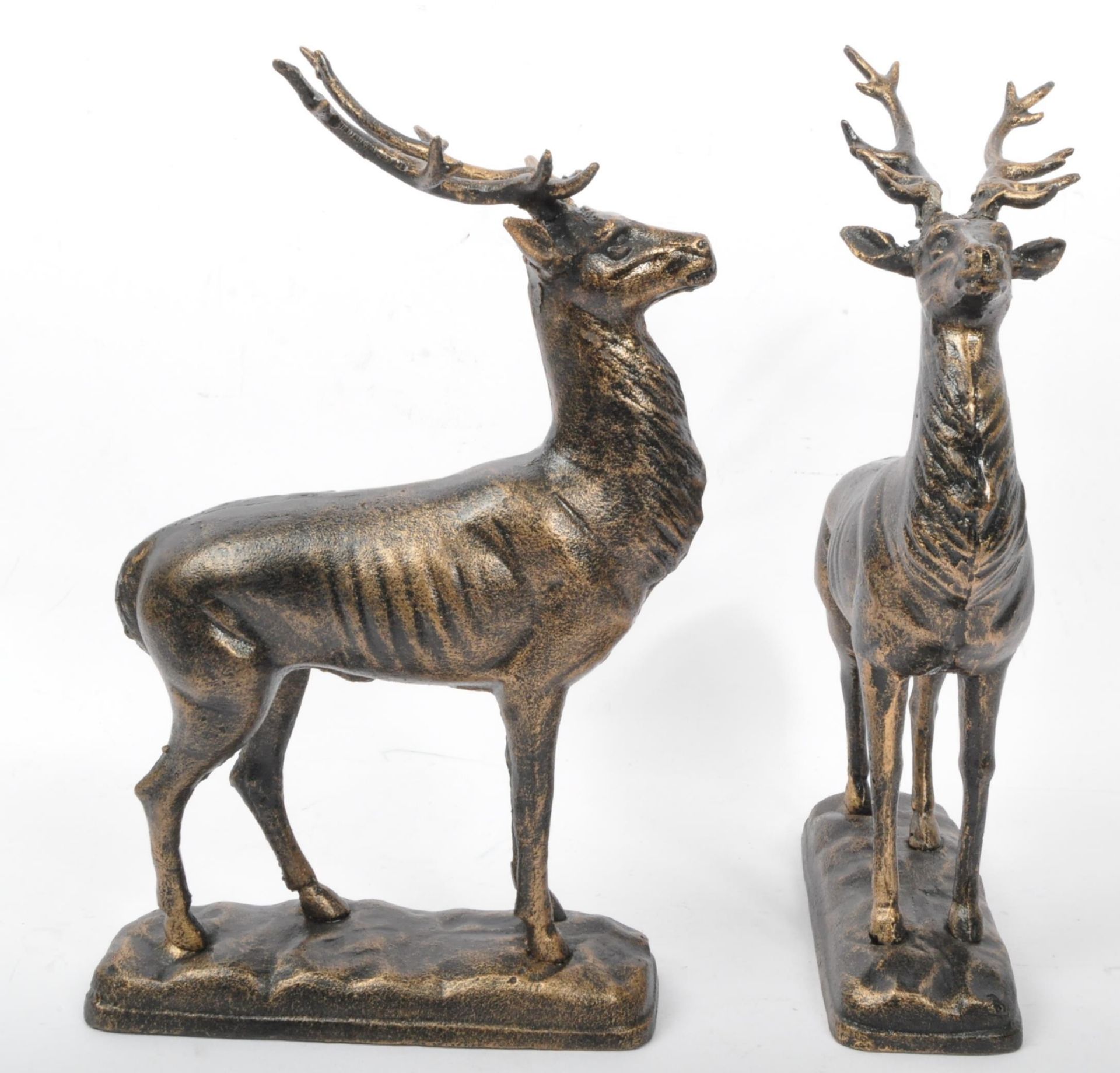 PAIR OF VINTAGE 20TH CENTURY CAST IRON REINDEER STATUES - Bild 2 aus 5