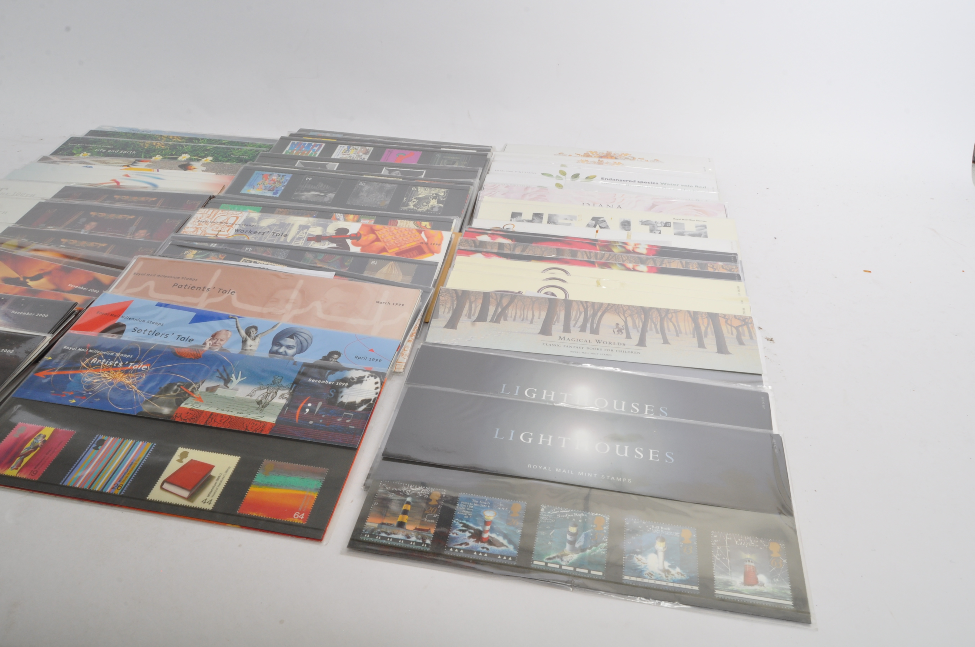 LARGE COLLECTION OF CONTEMPORARY UK MINT PRESENTATION PACKS - Image 2 of 11