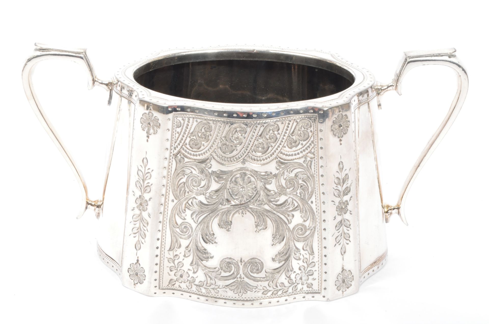 EARLY 20TH CENTURY WALKER & HALL, SHEFFIELD SILVER PLATED ITEMS - Image 5 of 7