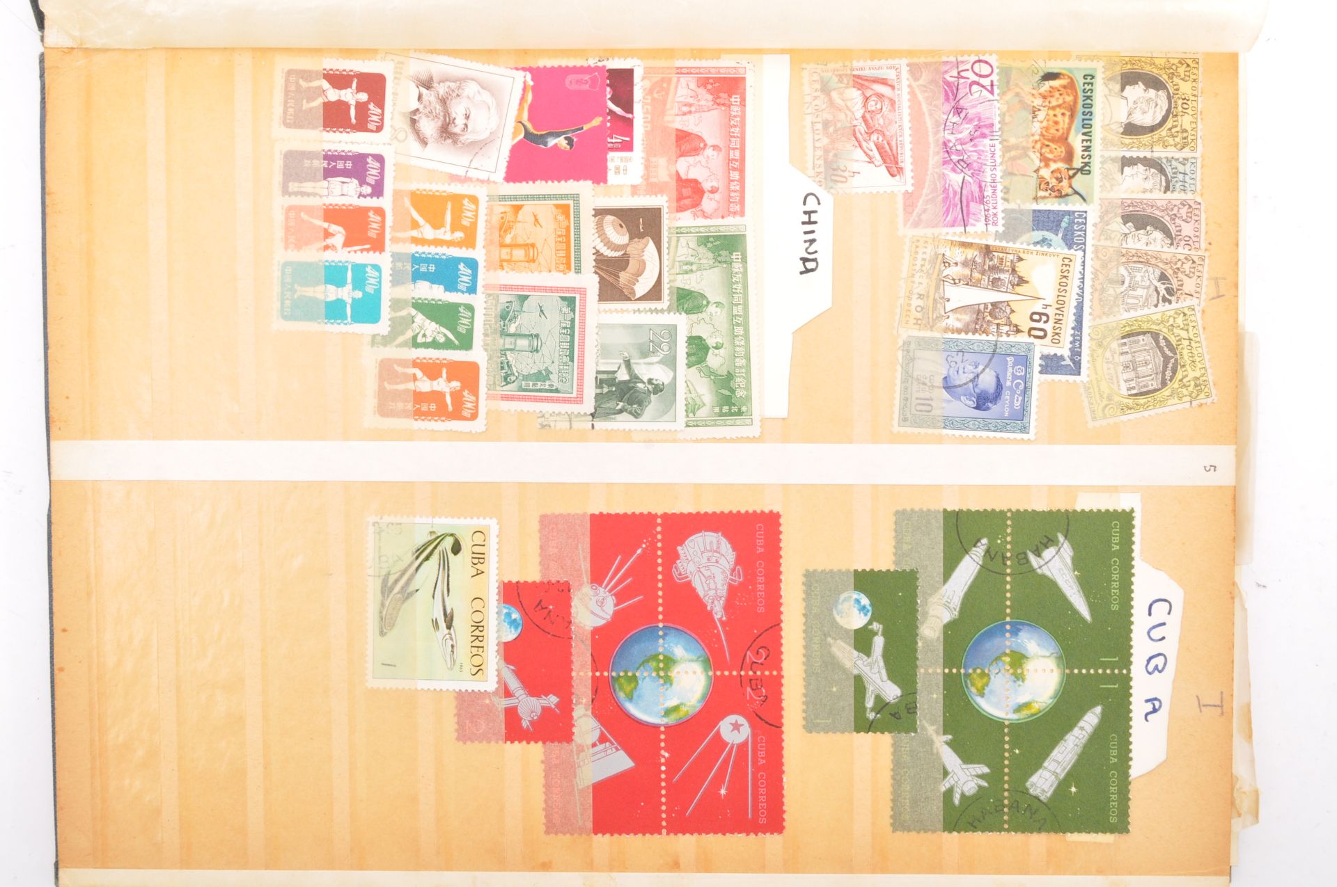 A collection of stamps being well presented in three blue albums. Stamps to include Great Britain, - Bild 7 aus 9